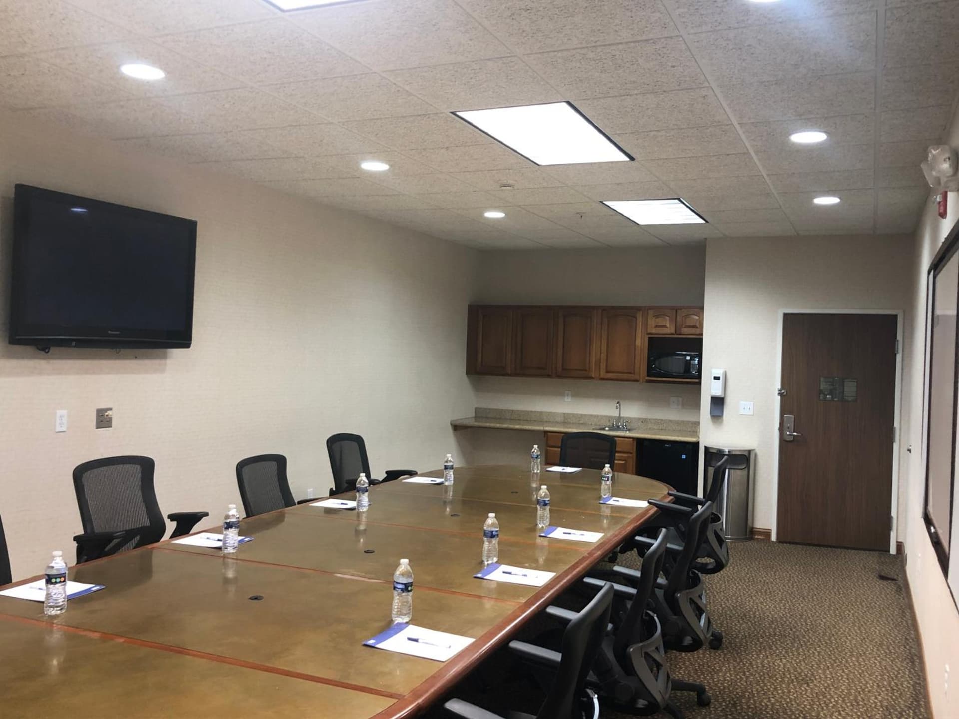 Holiday Inn Express Hotel & Suites Howell by IHG gallery photo in Howell, MI — image 12