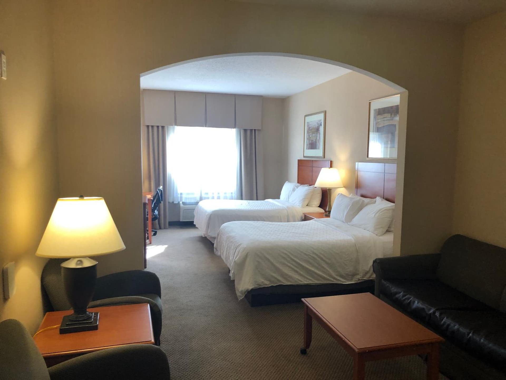 Holiday Inn Express Hotel & Suites Howell by IHG gallery photo in Howell, MI — image 4