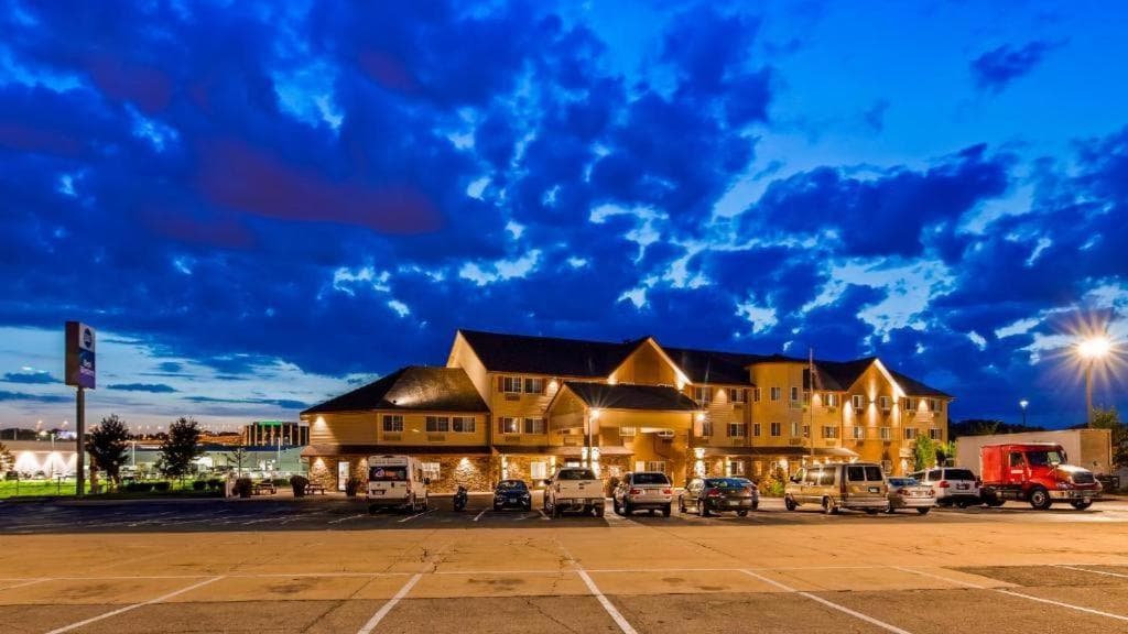 Old Mill Inn gallery photo in Omaha, NE — image 30