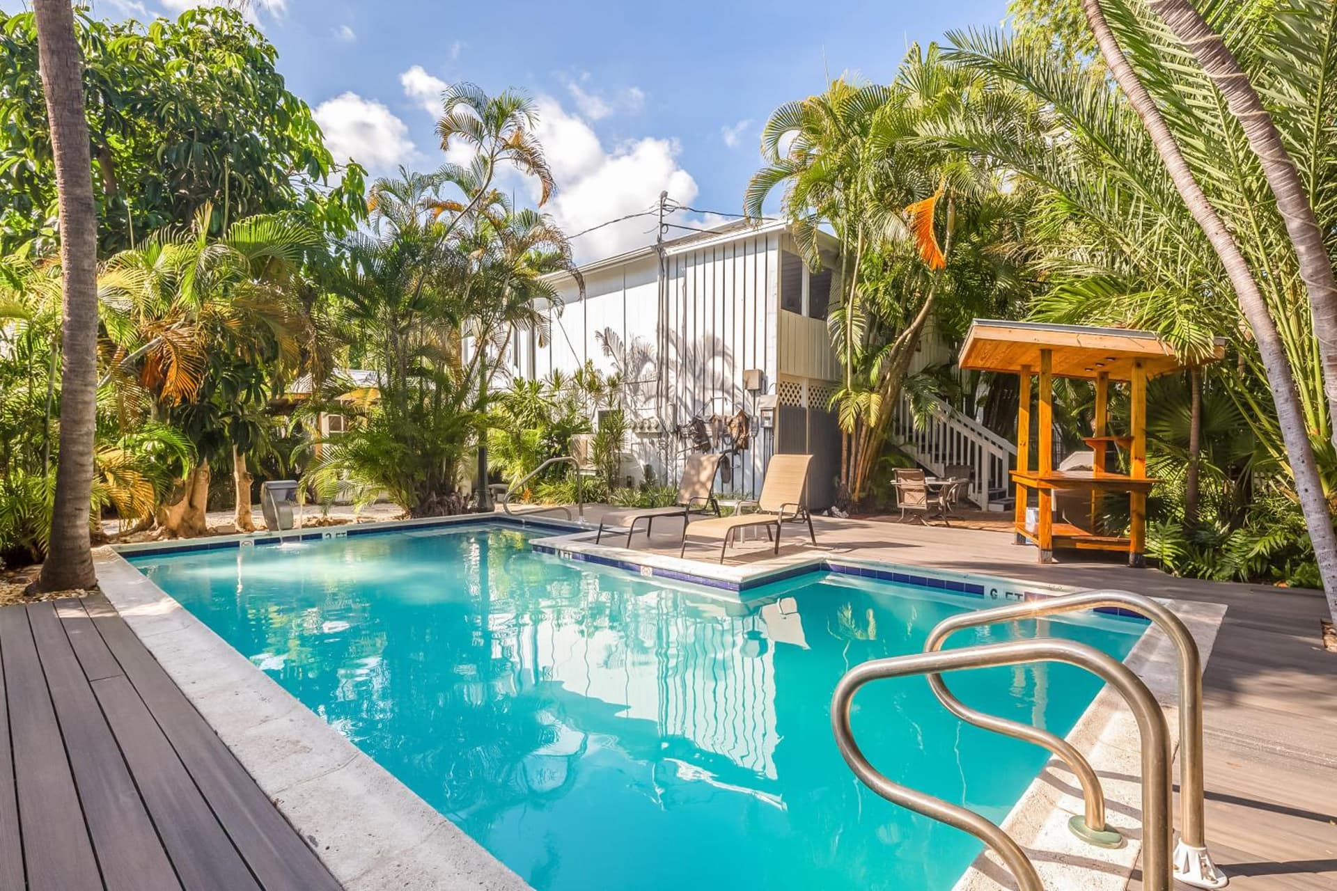 Papa's Hideaway property views in Key West, FL — gallery photo 3