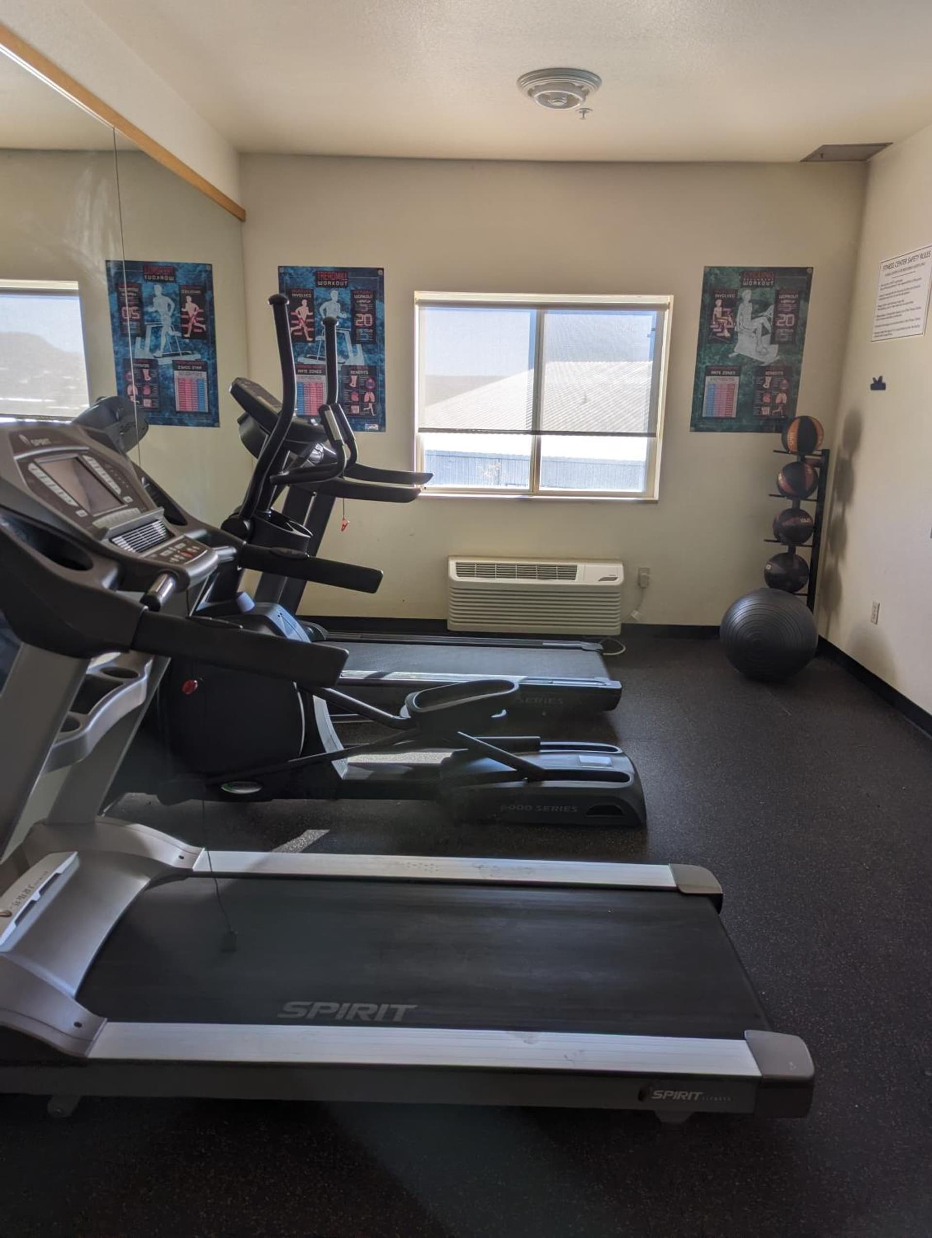 Days Inn & Suites by Wyndham Castle Rock property views in Castle Rock, CO — gallery photo 3
