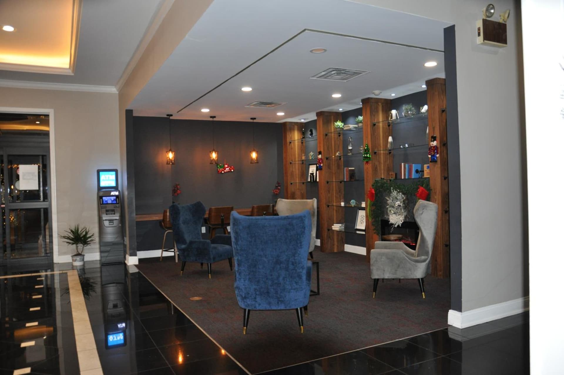 Ramada by Wyndham Vineland Millville Area interior in Vineland, NJ — gallery photo 2