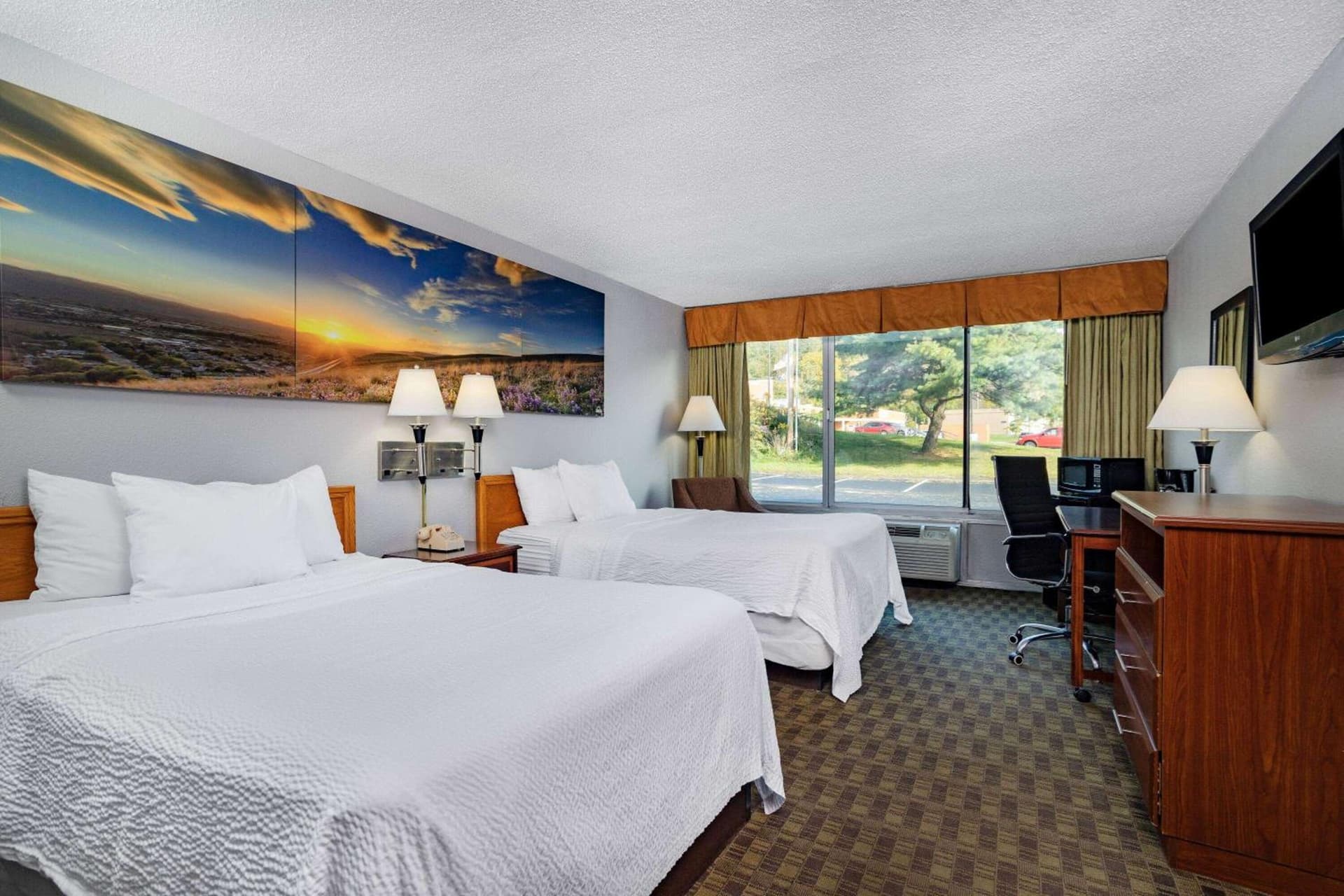 Days Inn by Wyndham Cambridge gallery photo in Cambridge, OH — image 19