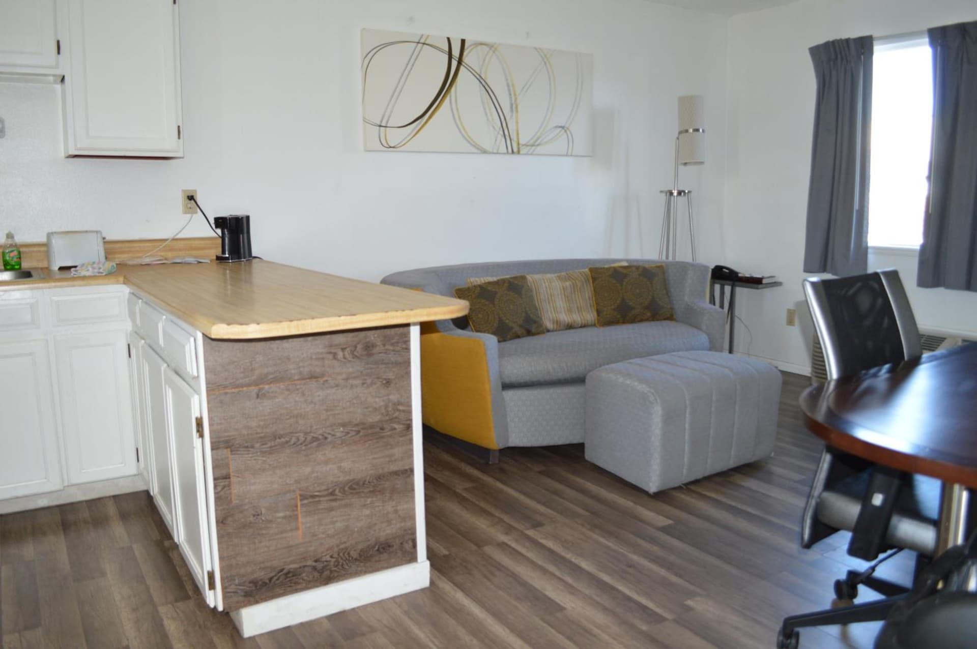 Travelodge by Wyndham Colorado Springs Airport - Peterson SFB gallery photo in Colorado Springs, CO — image 15