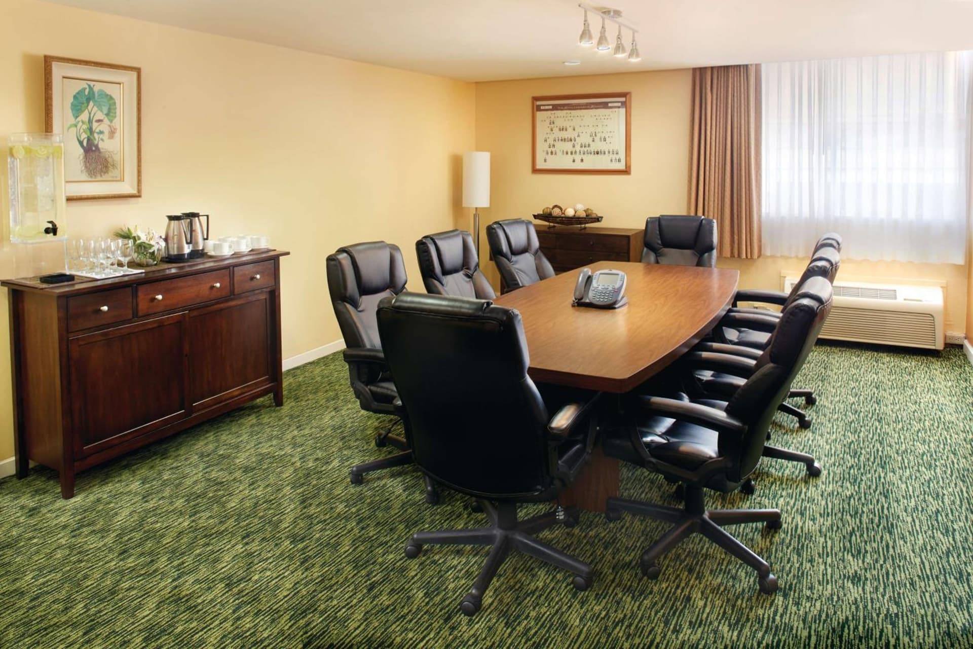 Airport Honolulu Hotel, Trademark Collection by Wyndham gallery photo in Honolulu, HI — image 47