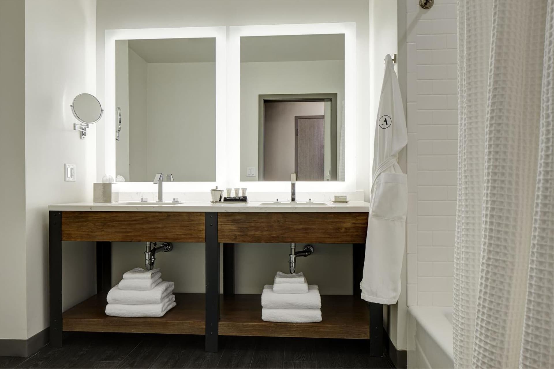 Archer Hotel Boston/Burlington gallery photo in Burlington — image 10