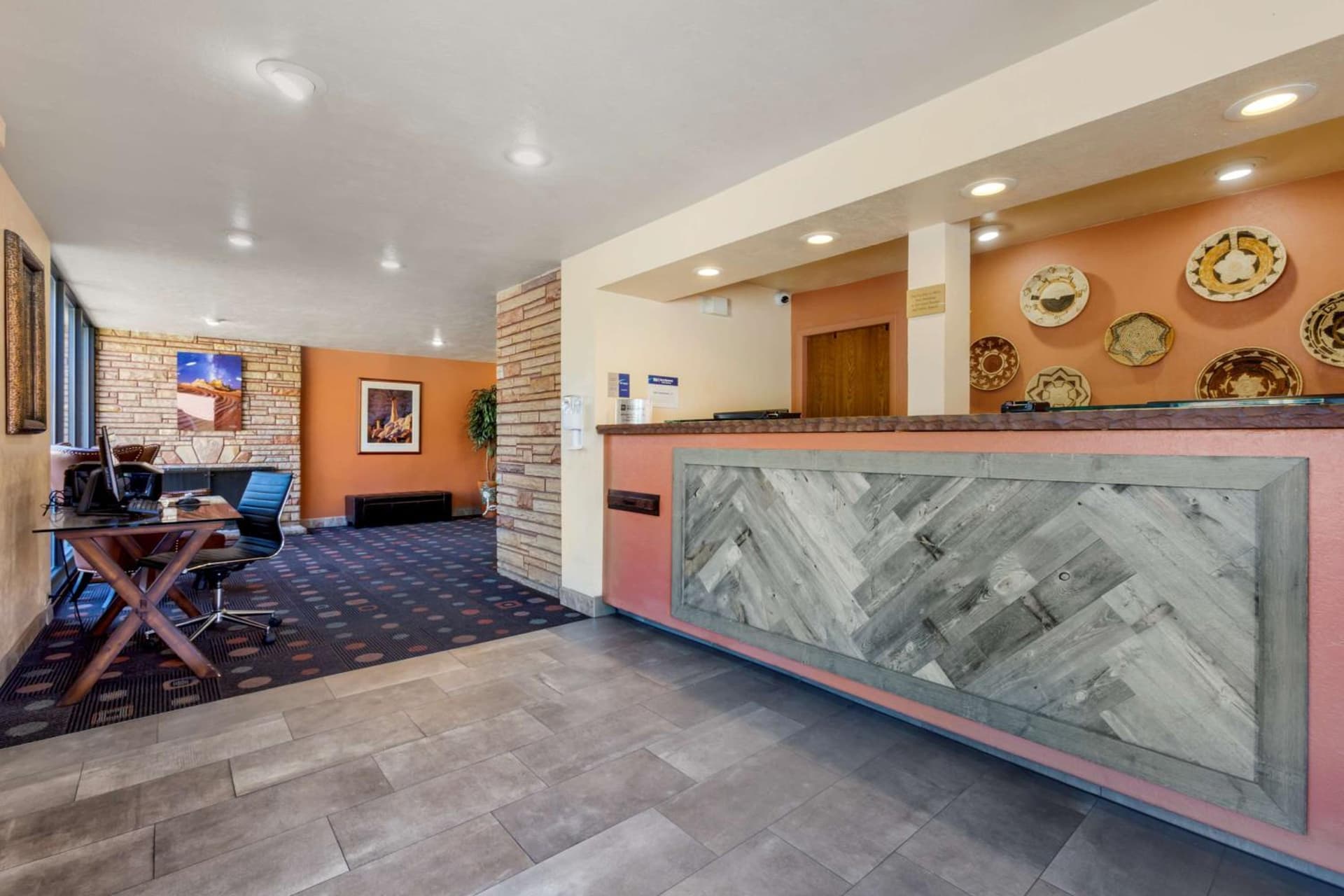 Best Western Red Hills interior in Kanab, UT — gallery photo 2