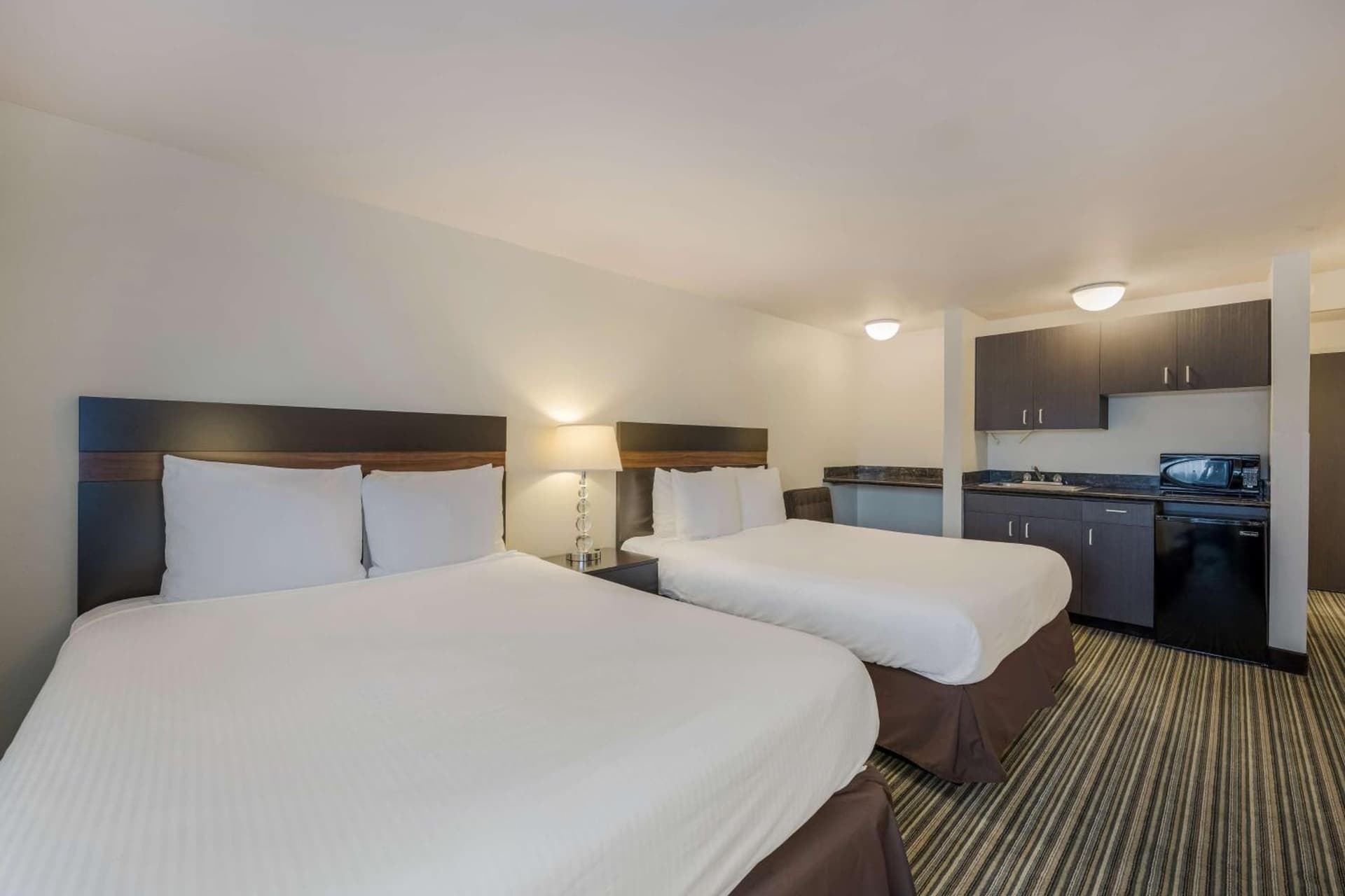 Best Western Alderwood property views in Lynnwood, WA — gallery photo 3