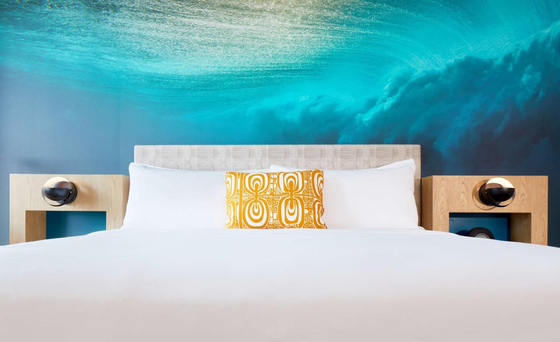 OUTRIGGER Waikiki Beachcomber Hotel gallery photo in Honolulu, HI — image 128