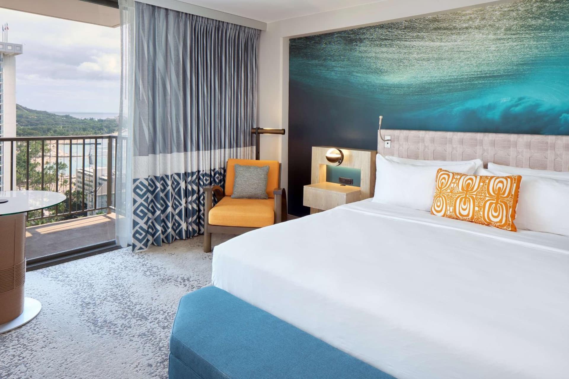 OUTRIGGER Waikiki Beachcomber Hotel gallery photo in Honolulu, HI — image 156