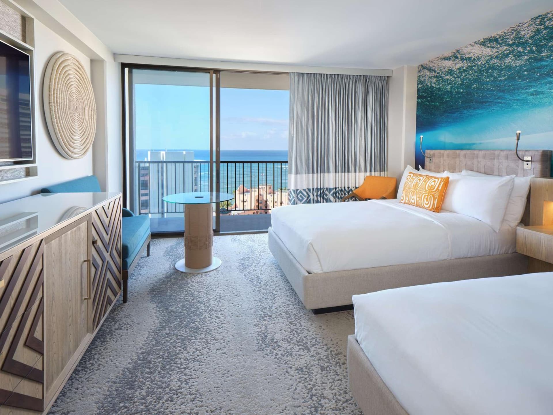 OUTRIGGER Waikiki Beachcomber Hotel gallery photo in Honolulu, HI — image 201