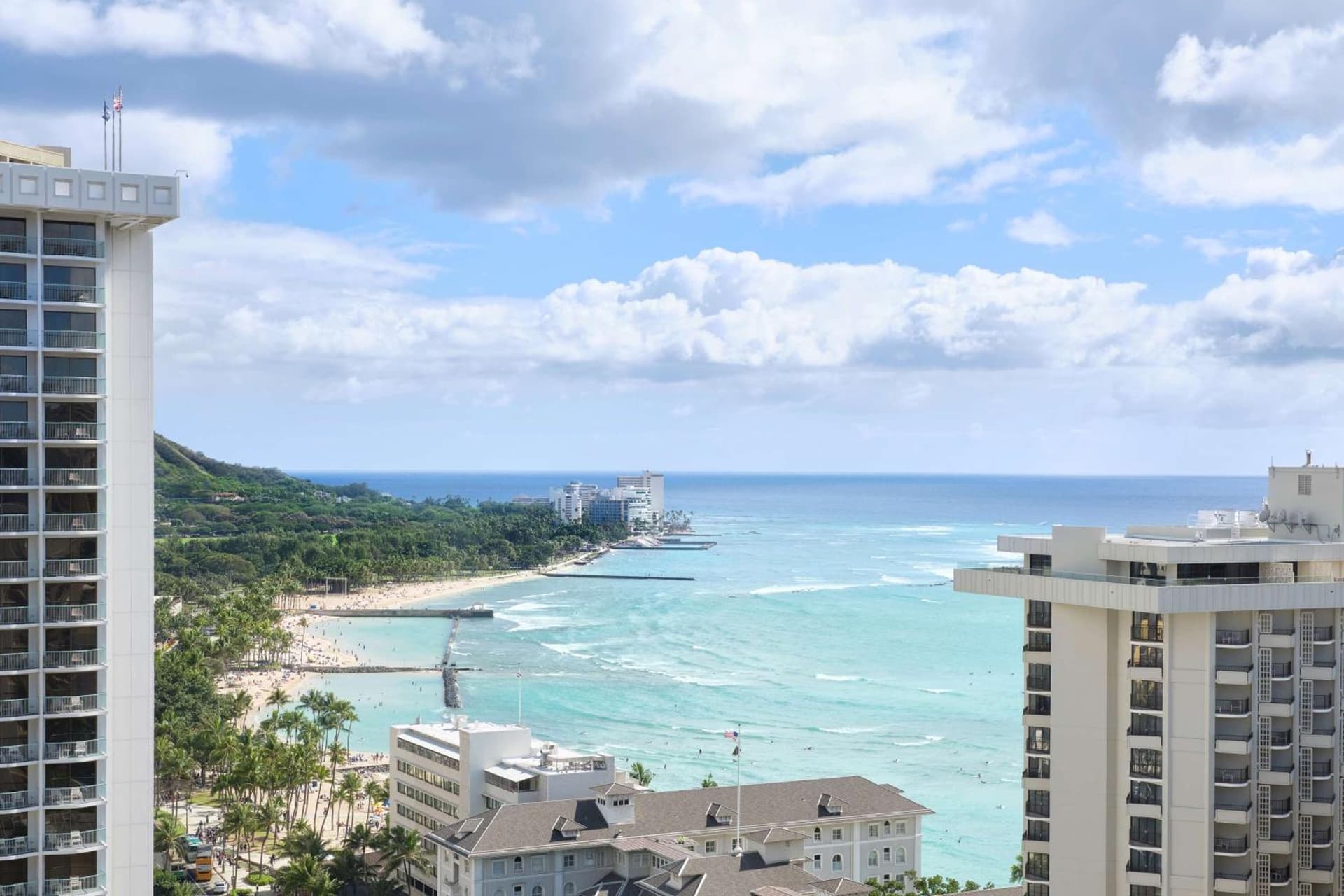 OUTRIGGER Waikiki Beachcomber Hotel gallery photo in Honolulu, HI — image 195