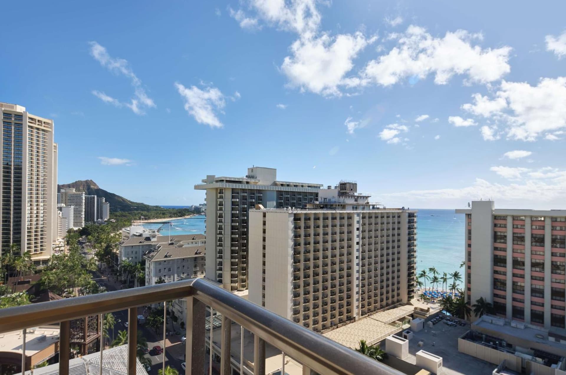 OUTRIGGER Waikiki Beachcomber Hotel gallery photo in Honolulu, HI — image 19