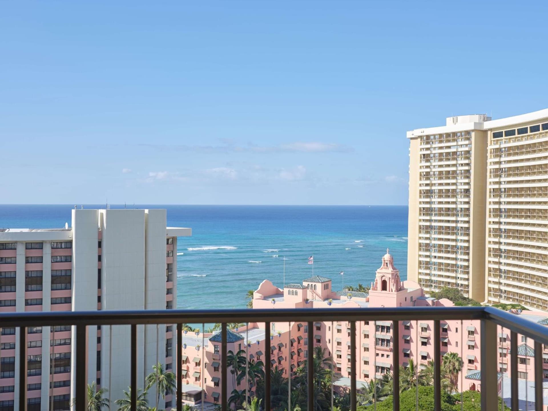 OUTRIGGER Waikiki Beachcomber Hotel gallery photo in Honolulu, HI — image 193