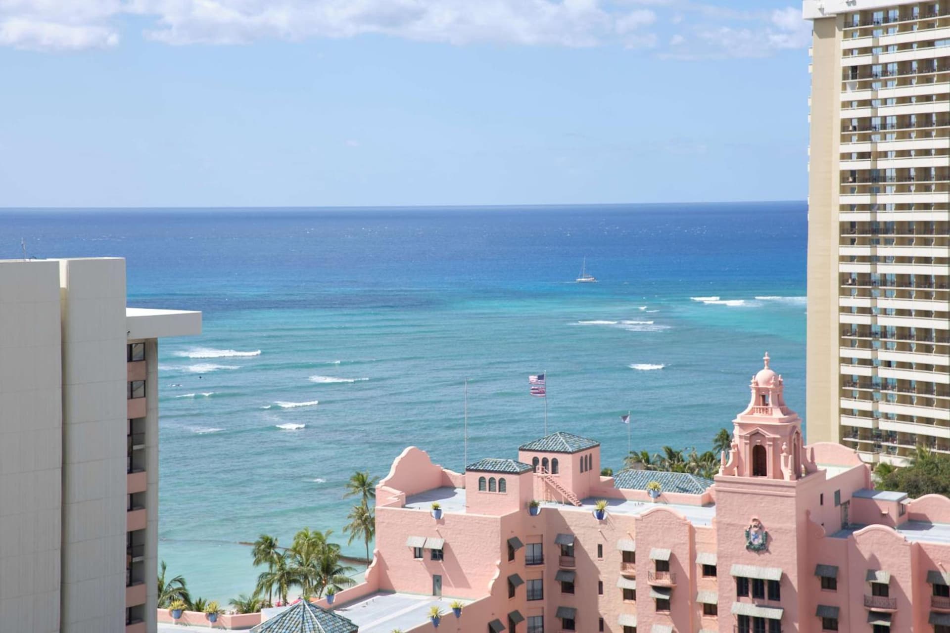 OUTRIGGER Waikiki Beachcomber Hotel gallery photo in Honolulu, HI — image 157