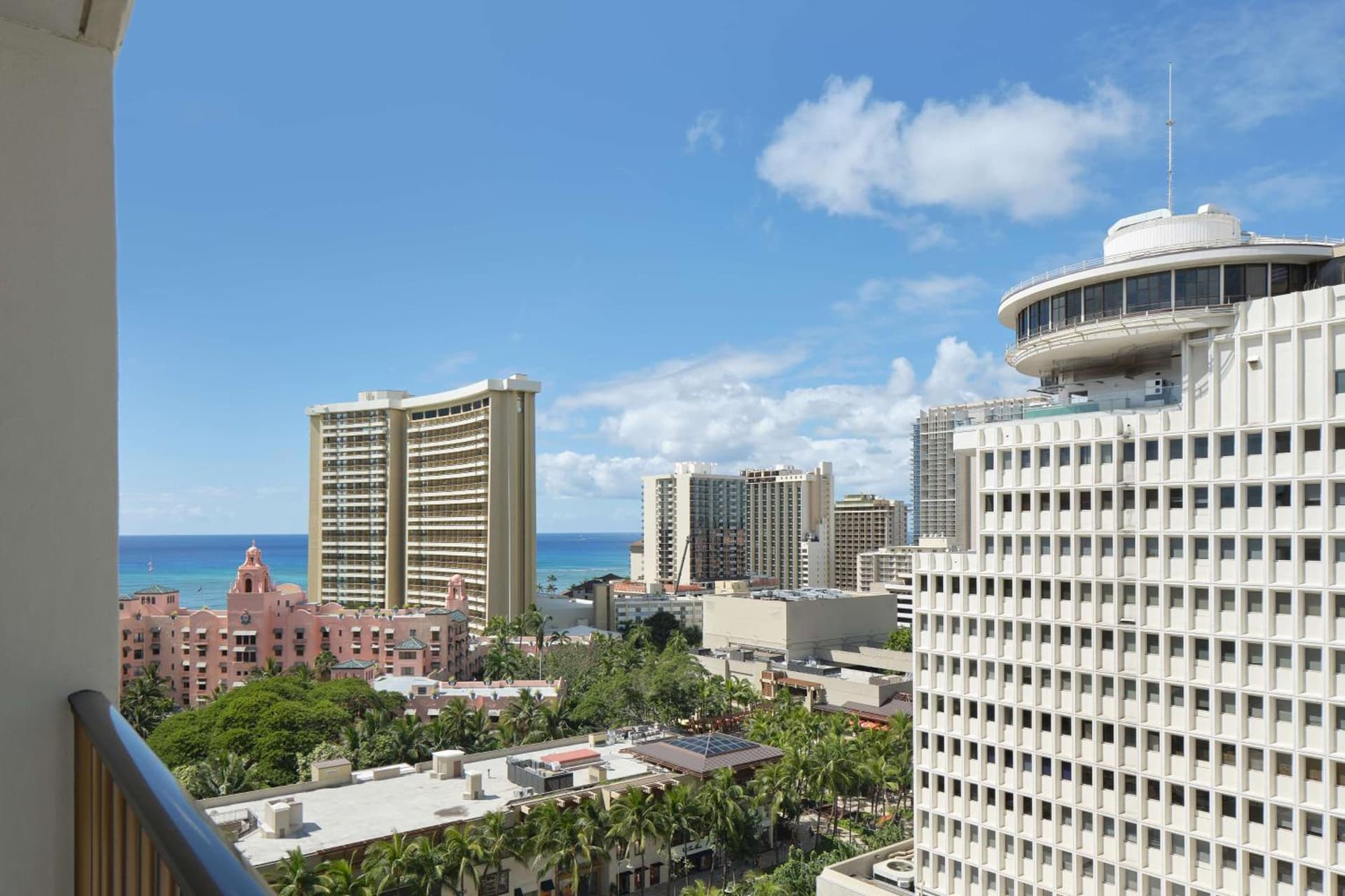 OUTRIGGER Waikiki Beachcomber Hotel gallery photo in Honolulu, HI — image 54