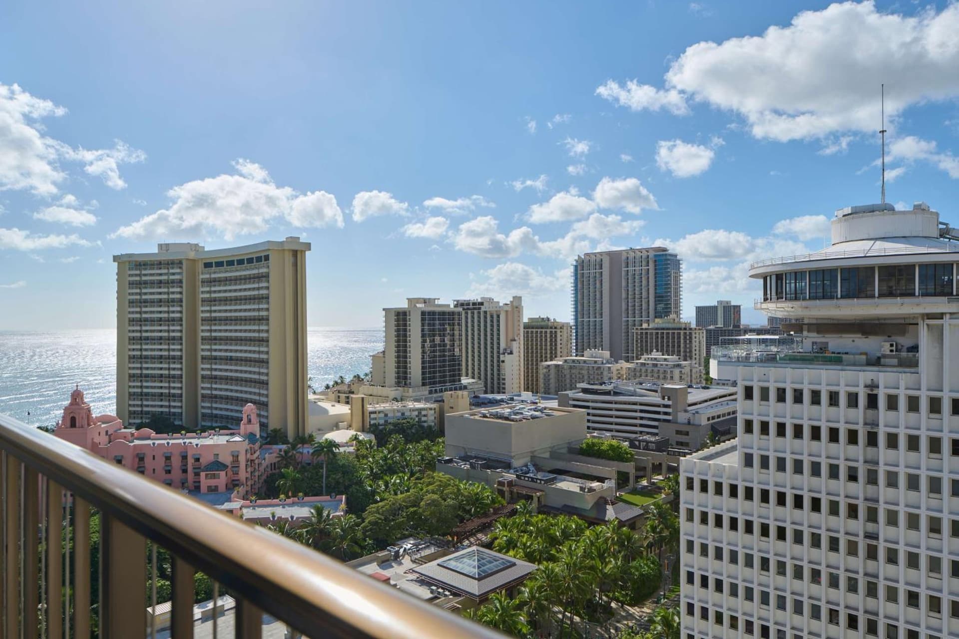 OUTRIGGER Waikiki Beachcomber Hotel gallery photo in Honolulu, HI — image 27