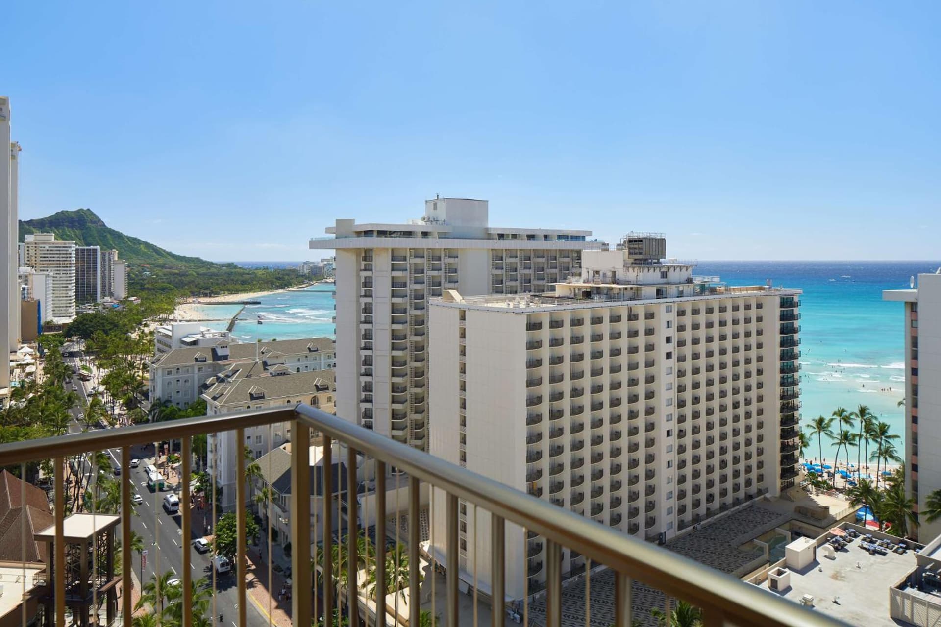 OUTRIGGER Waikiki Beachcomber Hotel gallery photo in Honolulu, HI — image 51