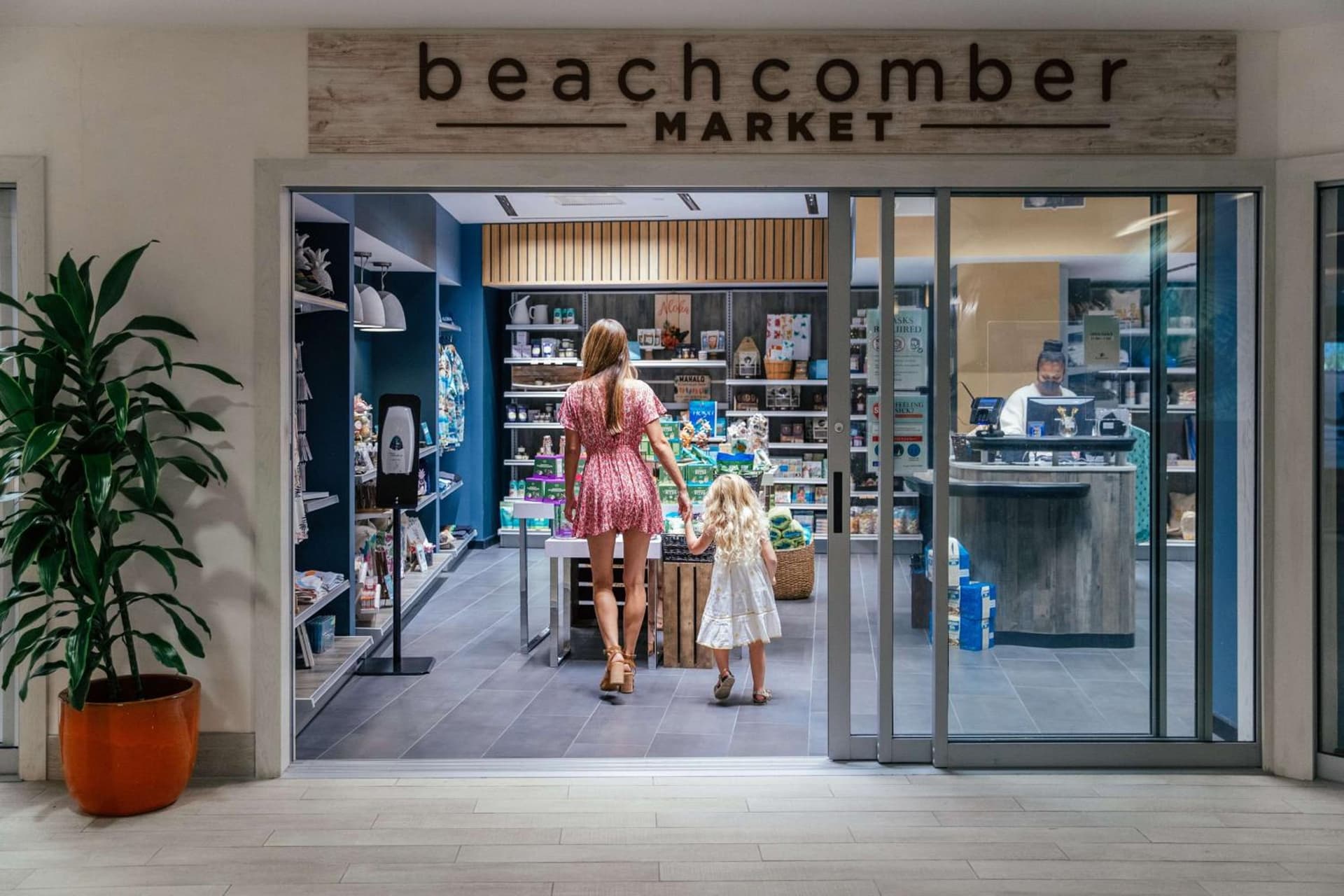 OUTRIGGER Waikiki Beachcomber Hotel gallery photo in Honolulu, HI — image 83