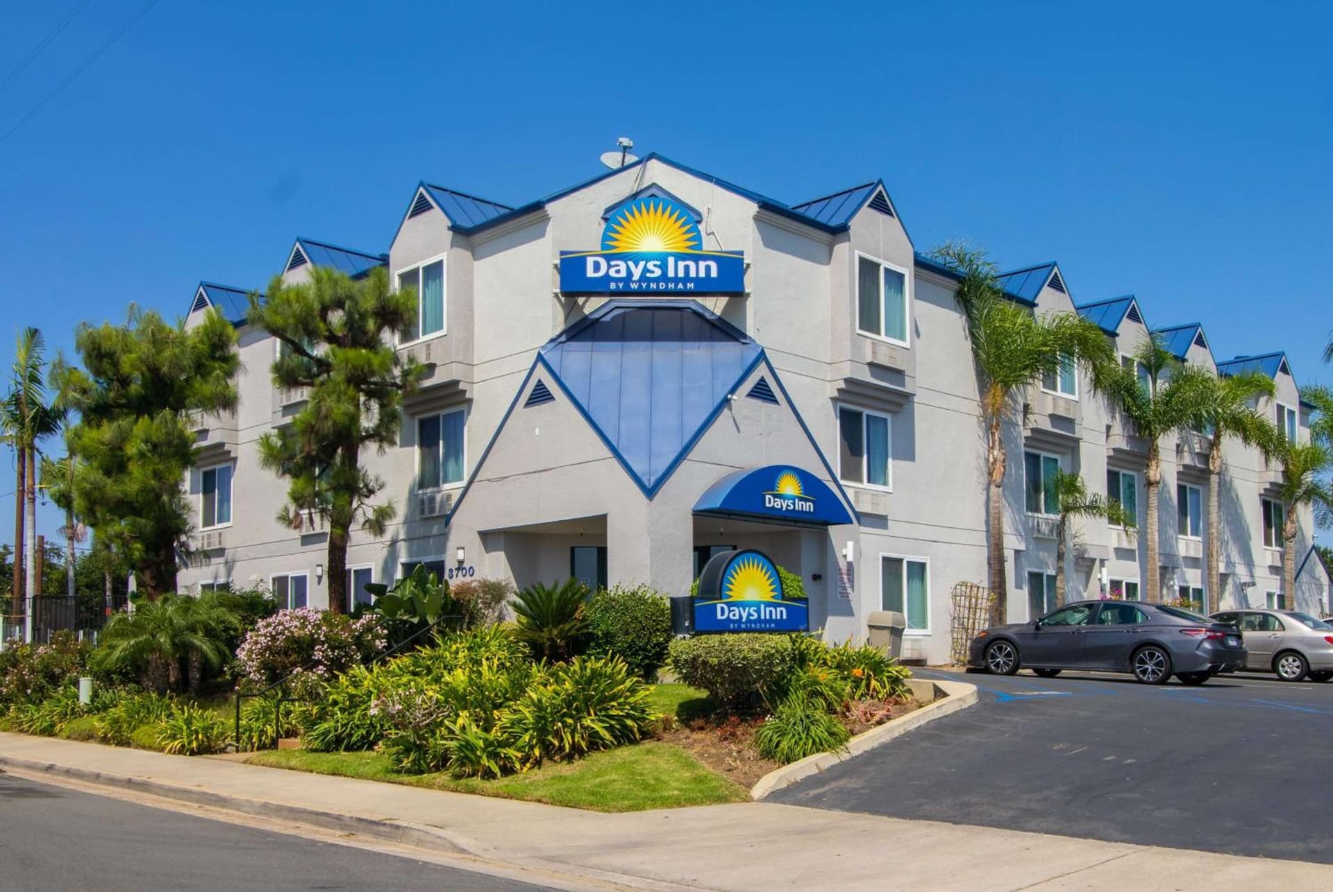 Days Inn by Wyndham Carlsbad gallery photo in Carlsbad, CA — image 27