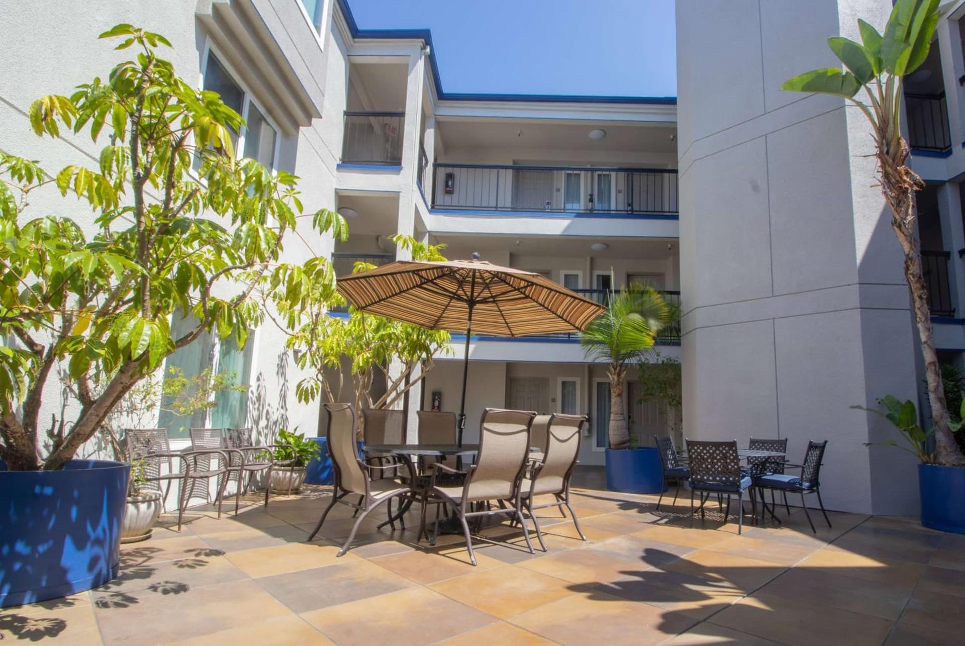 Days Inn by Wyndham Carlsbad gallery photo in Carlsbad, CA — image 32