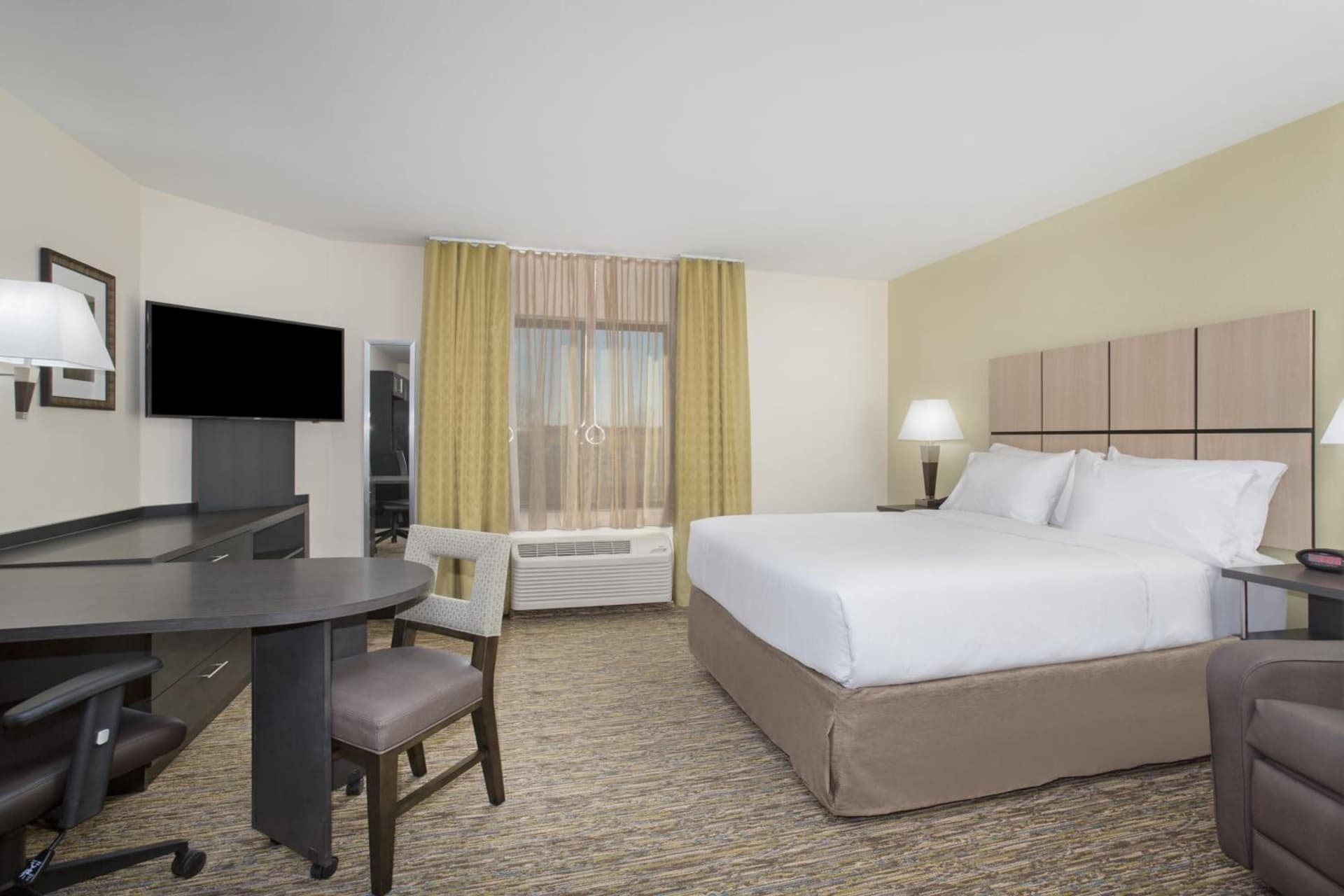 Candlewood Suites Pueblo by IHG property views in Pueblo, CO — gallery photo 3