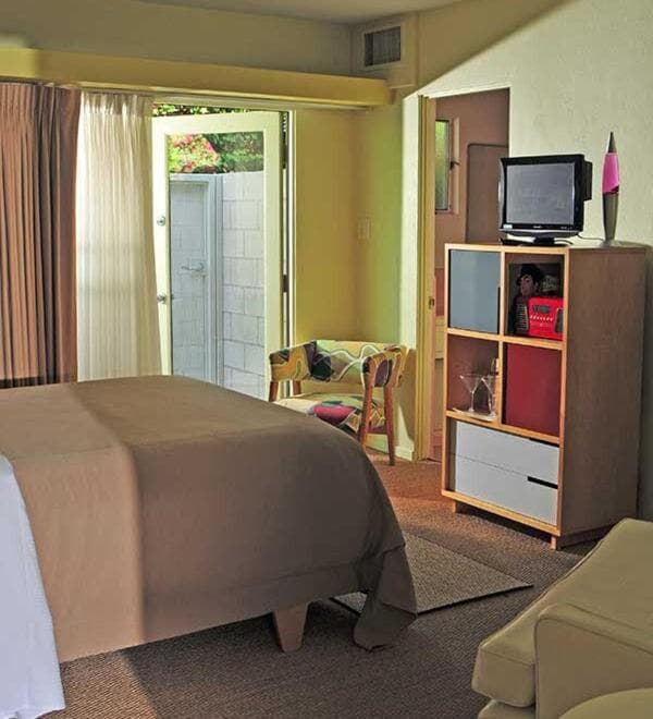 Orbit In - 21 and Over - A Town & Desert Boutique Hotel gallery photo in Palm Springs, CA — image 13