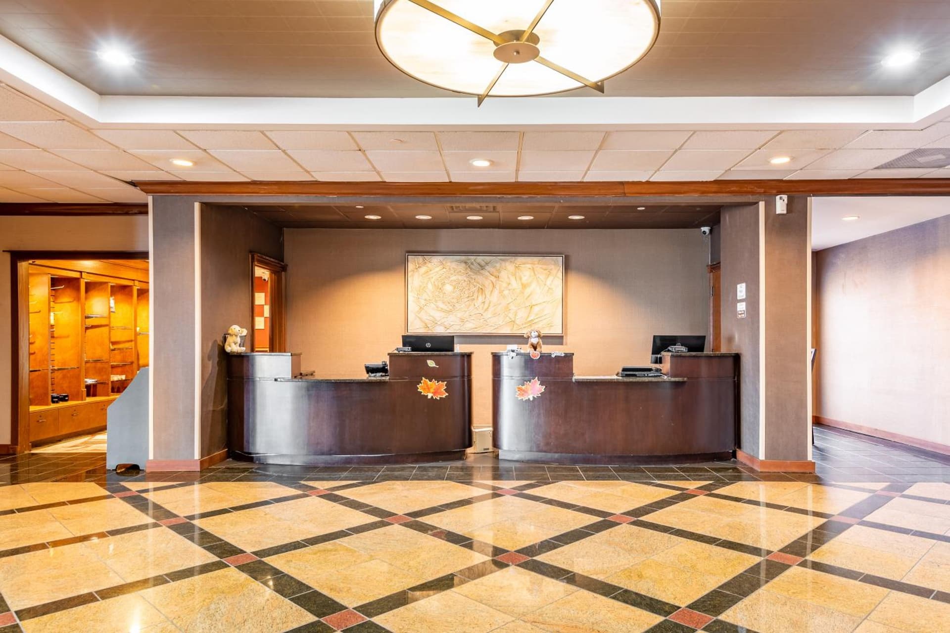 Wyndham Omaha Hotel - West Dodge interior in Omaha, NE — gallery photo 2