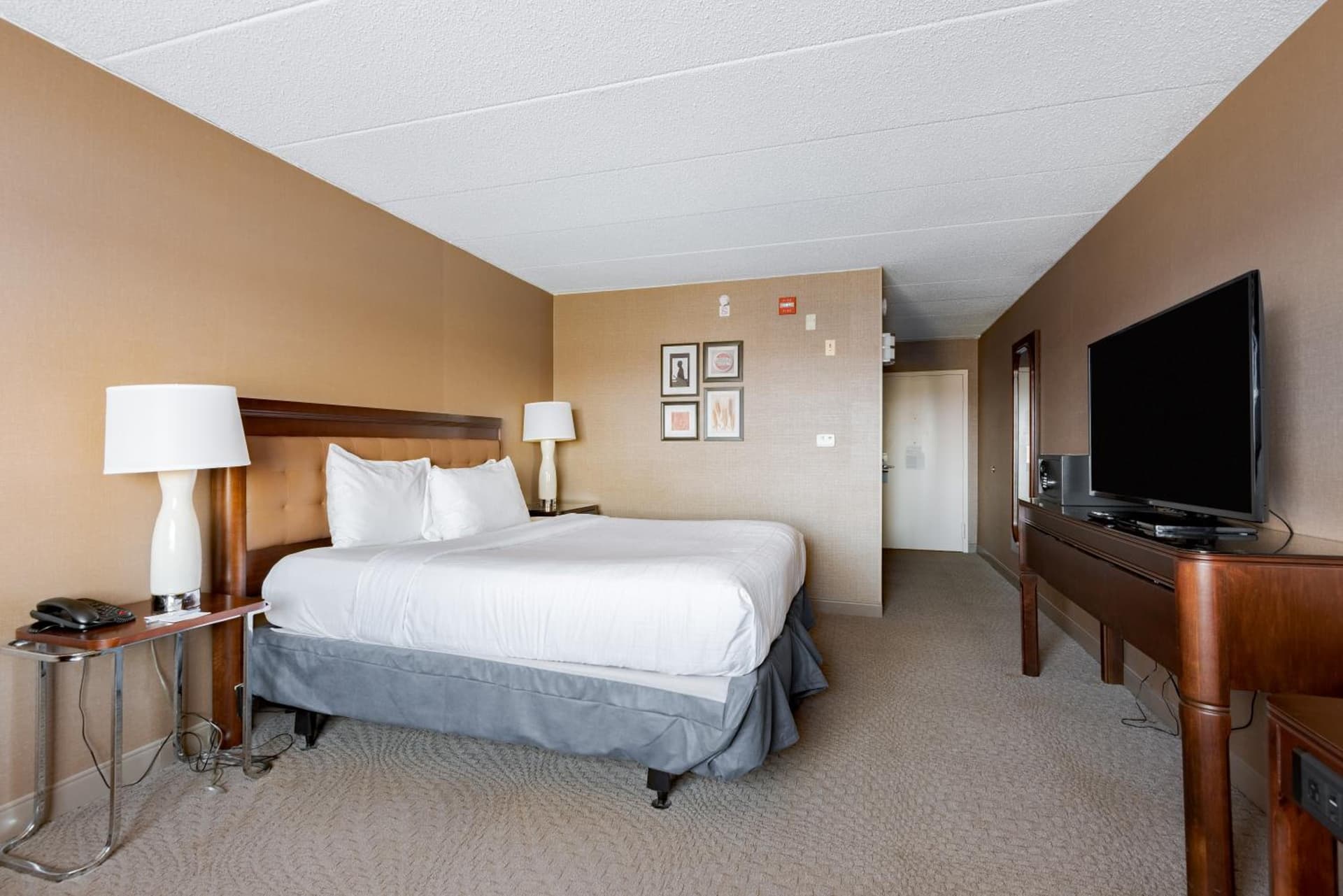 Wyndham Omaha Hotel - West Dodge gallery photo in Omaha, NE — image 37