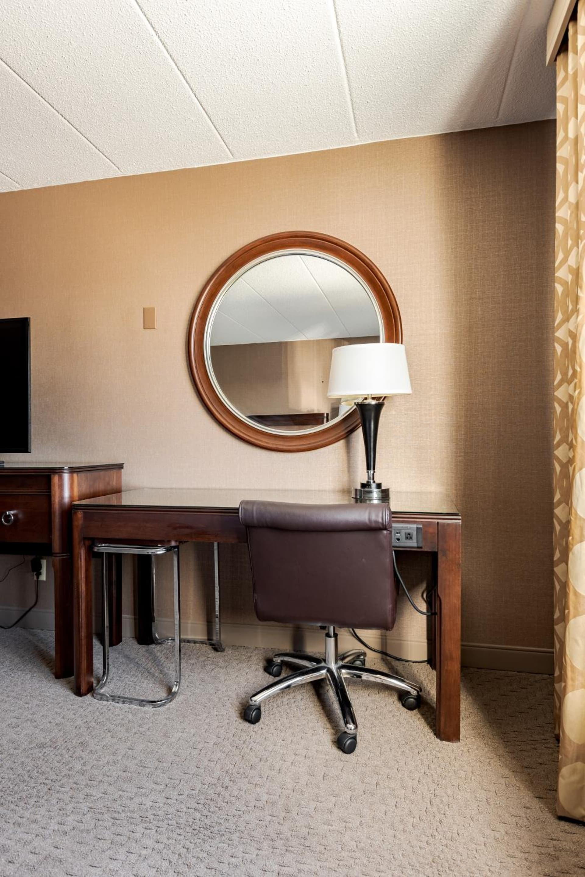 Wyndham Omaha Hotel - West Dodge gallery photo in Omaha, NE — image 68