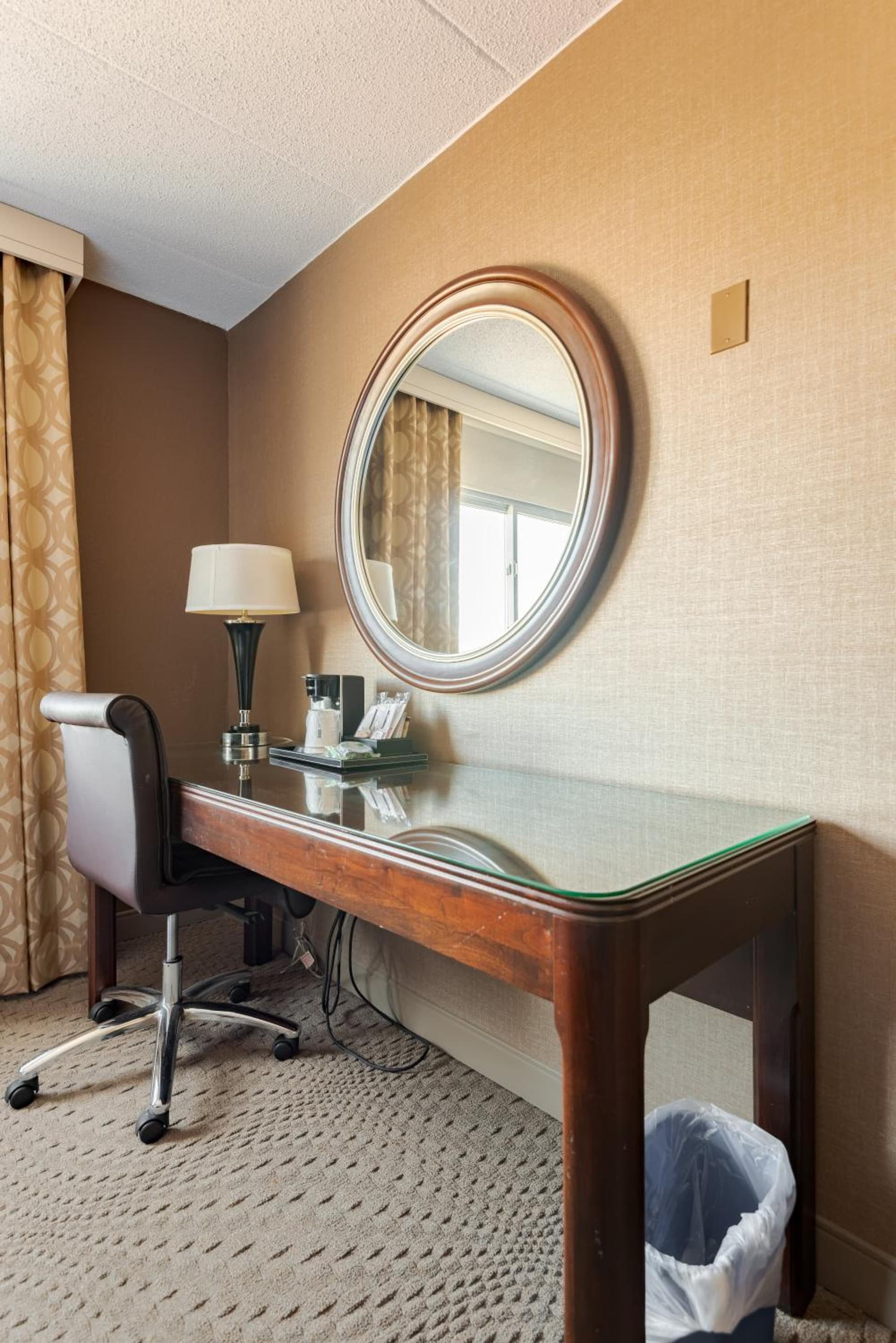 Wyndham Omaha Hotel - West Dodge gallery photo in Omaha, NE — image 5