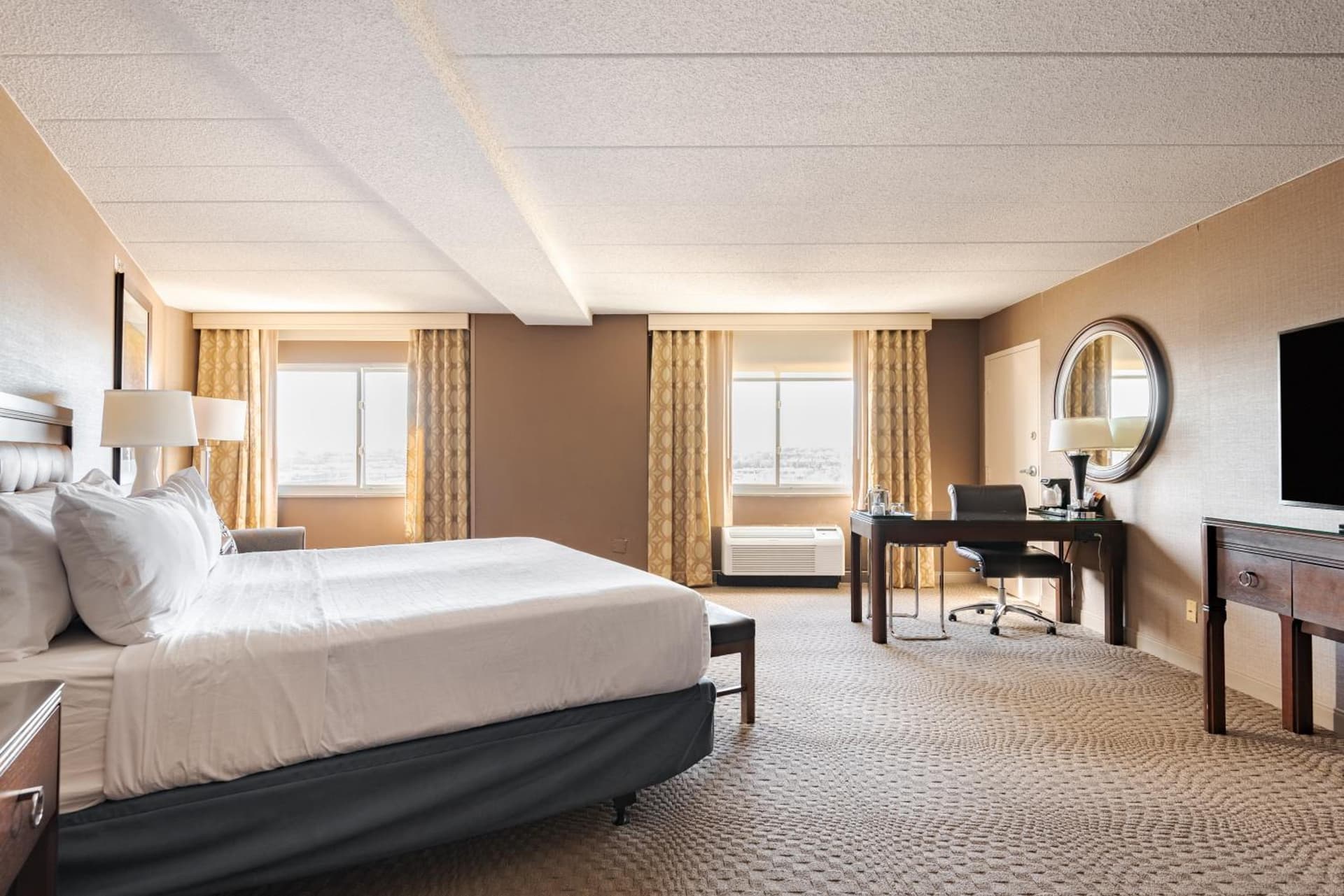 Wyndham Omaha Hotel - West Dodge gallery photo in Omaha, NE — image 65