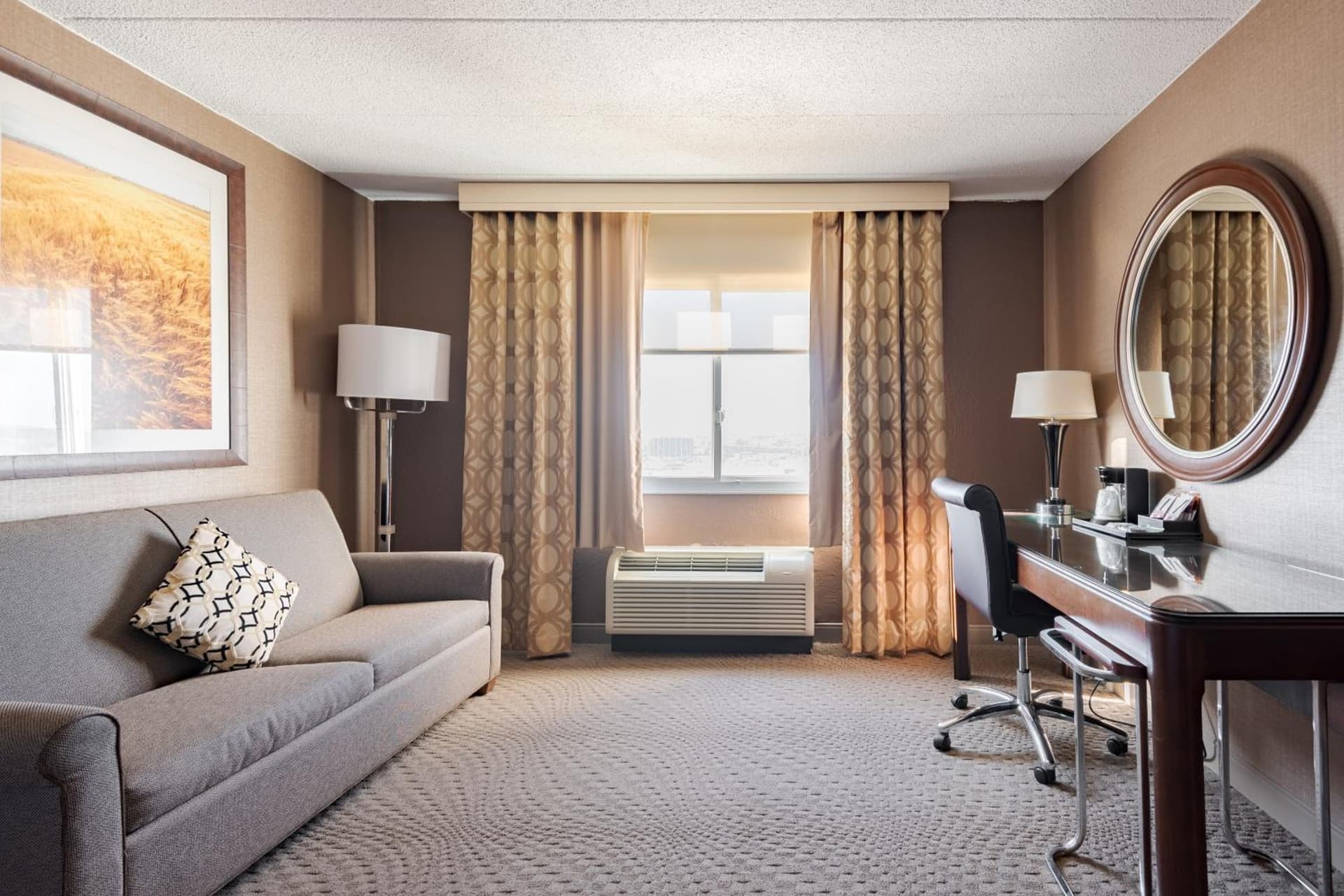 Wyndham Omaha Hotel - West Dodge gallery photo in Omaha, NE — image 75