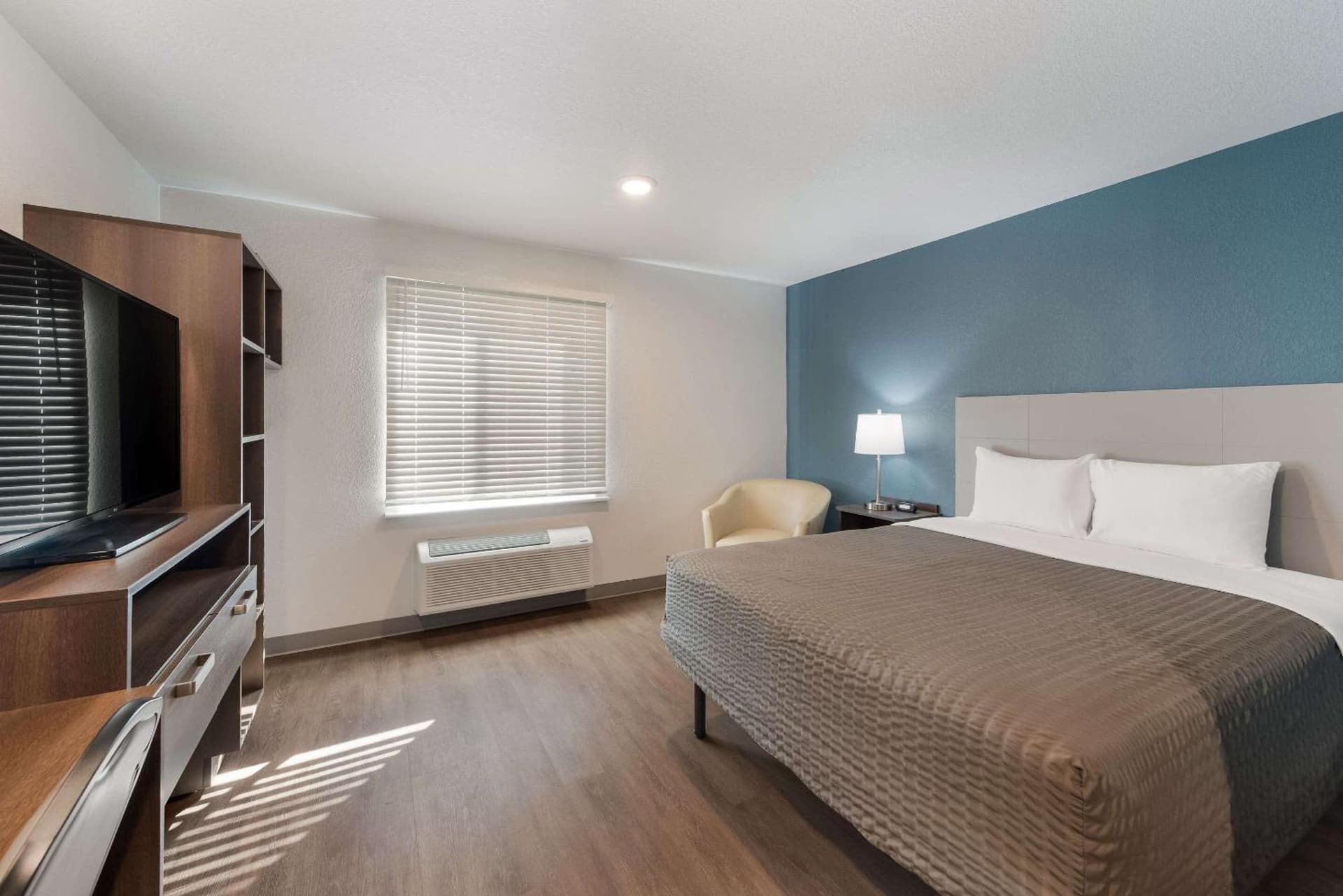WoodSpring Suites Dayton North gallery photo in Dayton, OH — image 8