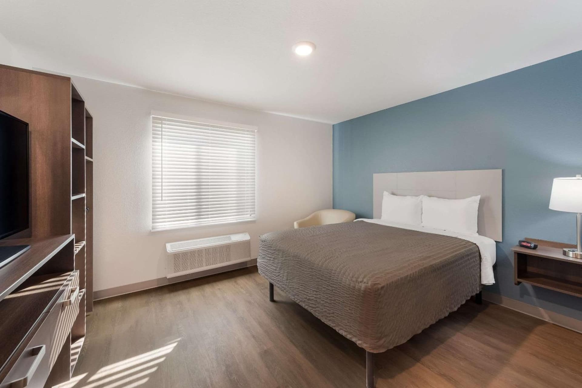 WoodSpring Suites Dayton North gallery photo in Dayton, OH — image 43