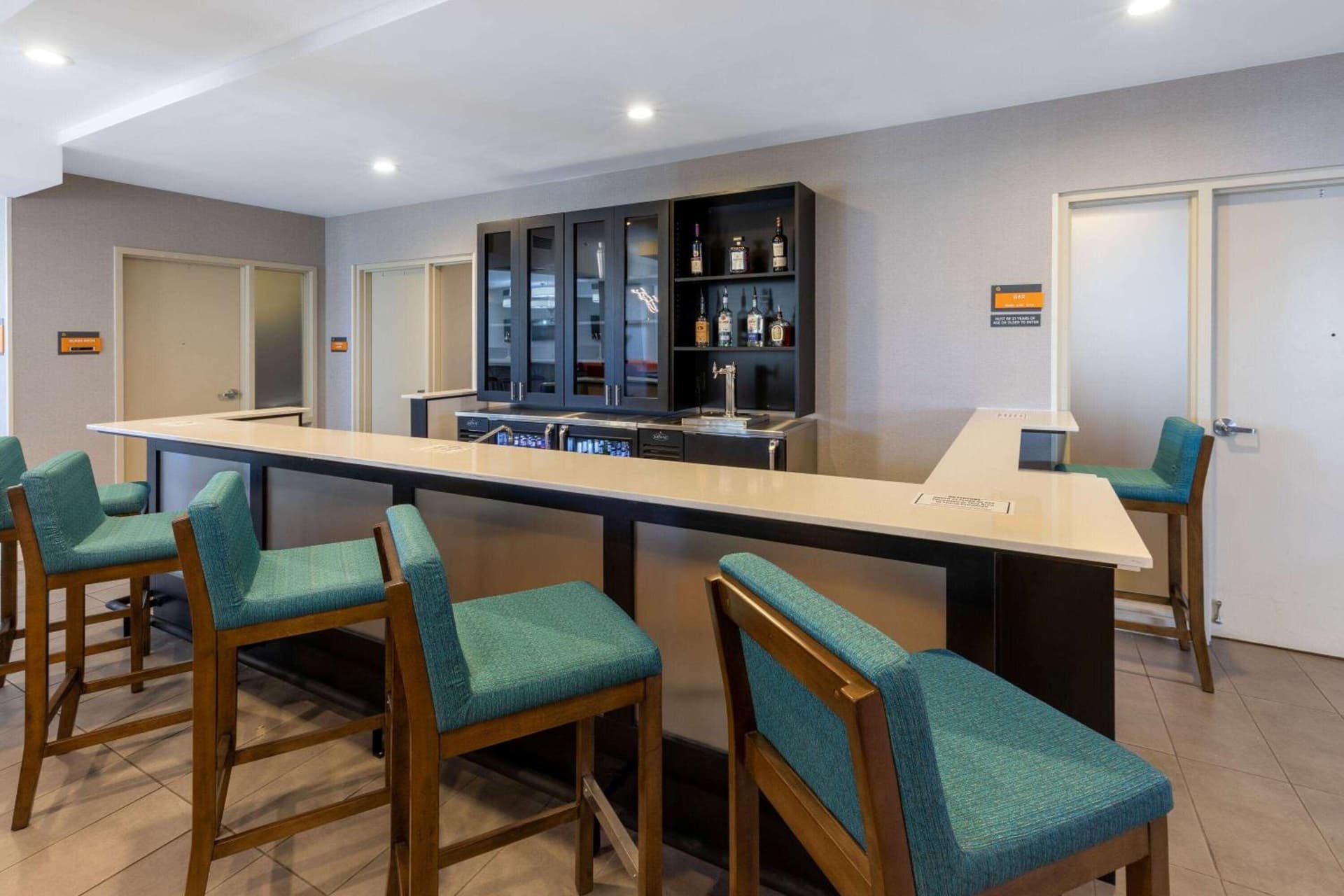 La Quinta Inn & Suites by Wyndham Tulsa Downtown - Route 66 gallery photo in Tulsa, OK — image 18