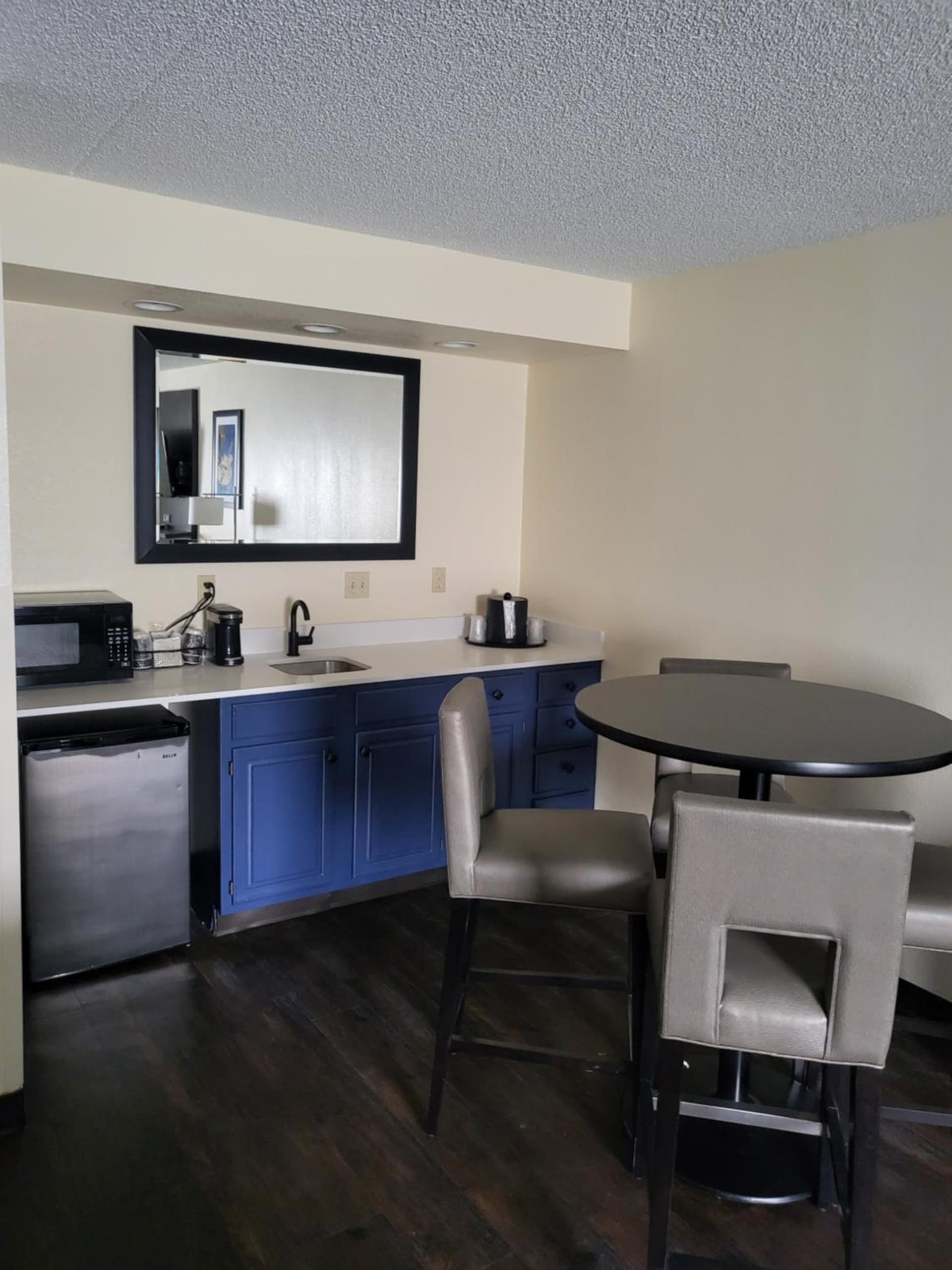 Club Hotel Nashville Inn & Suites gallery photo in Nashville, TN — image 27