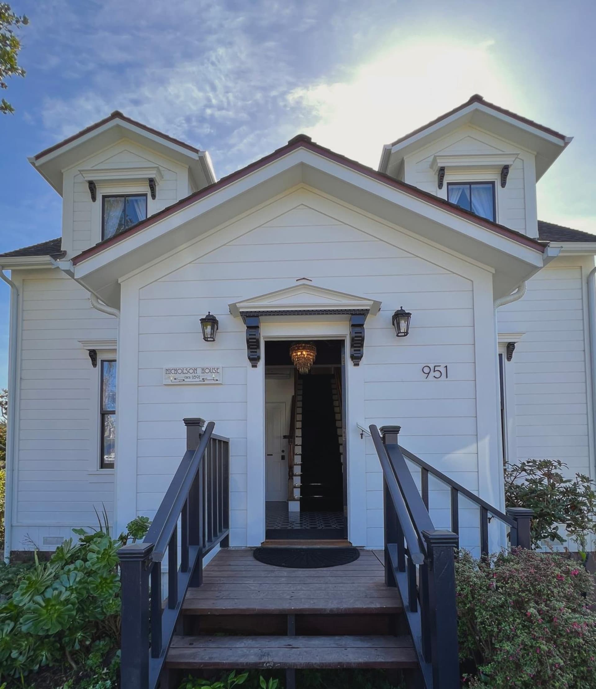 Nicholson House at Beaujolais featured exterior or lobby in Mendocino, CA — similar hotel