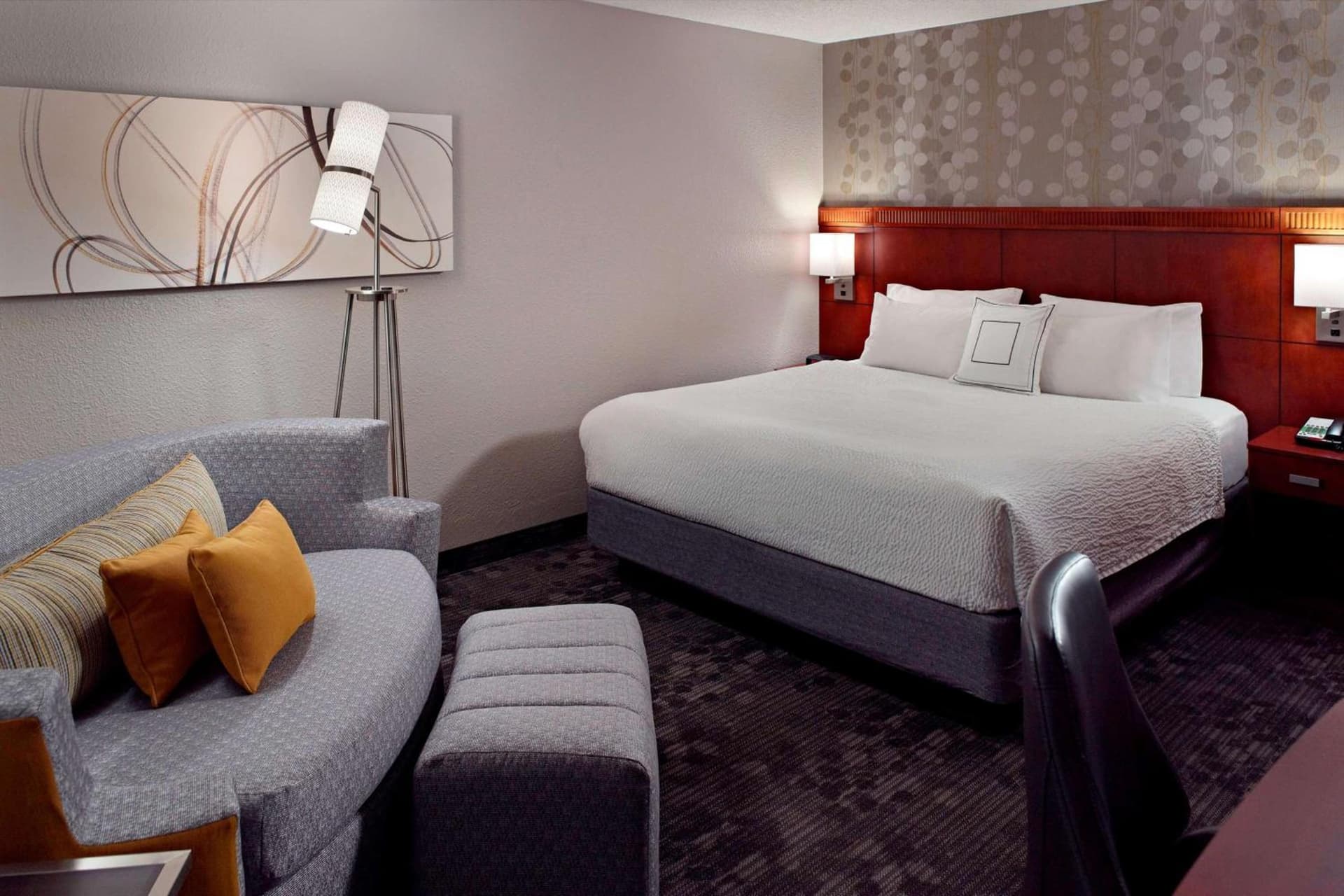 Sonesta Select Atlanta Cumberland Galleria Ballpark gallery photo in Atlanta, GA — image 11