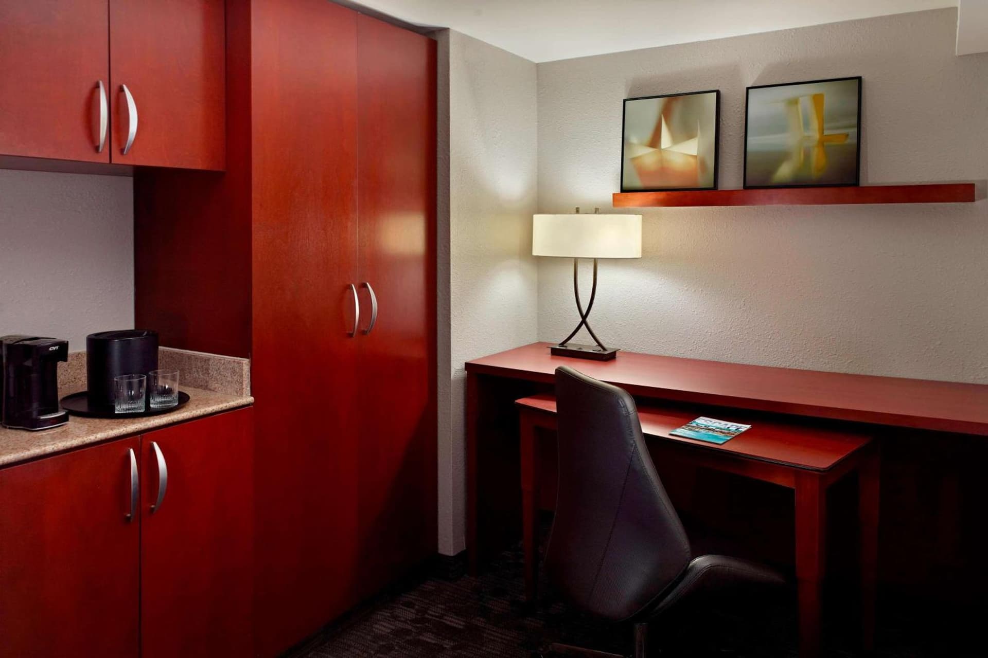 Sonesta Select Atlanta Cumberland Galleria Ballpark gallery photo in Atlanta, GA — image 17