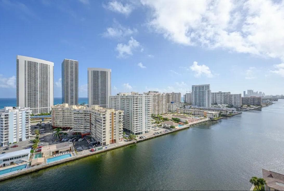 Stunning Penthouse Suite Waterfront 2BD 2BA featured exterior or lobby in Hallandale Beach, FL — similar hotel