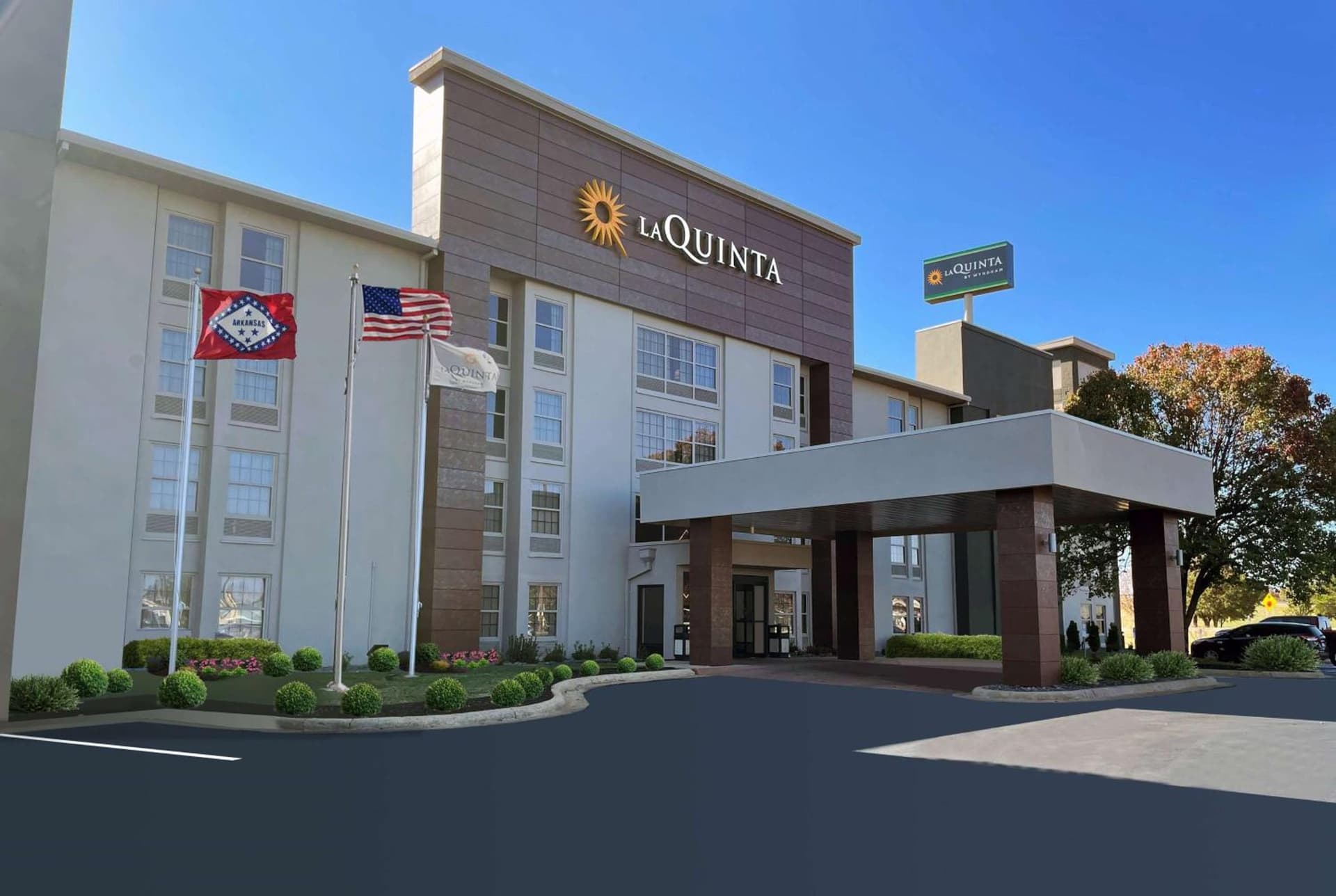 La Quinta by Wyndham Jonesboro interior in Jonesboro, AR — gallery photo 2