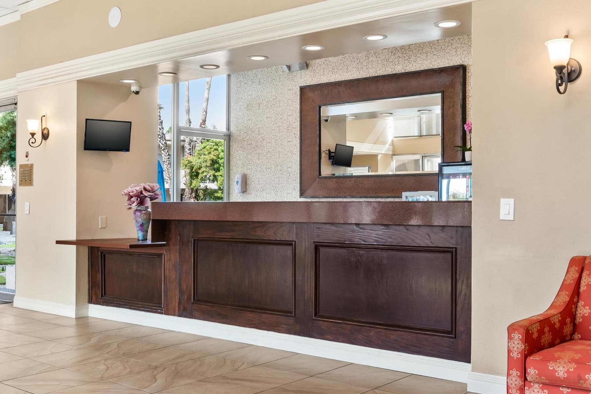 Golden Sails Hotel gallery photo in Long Beach, CA — image 21