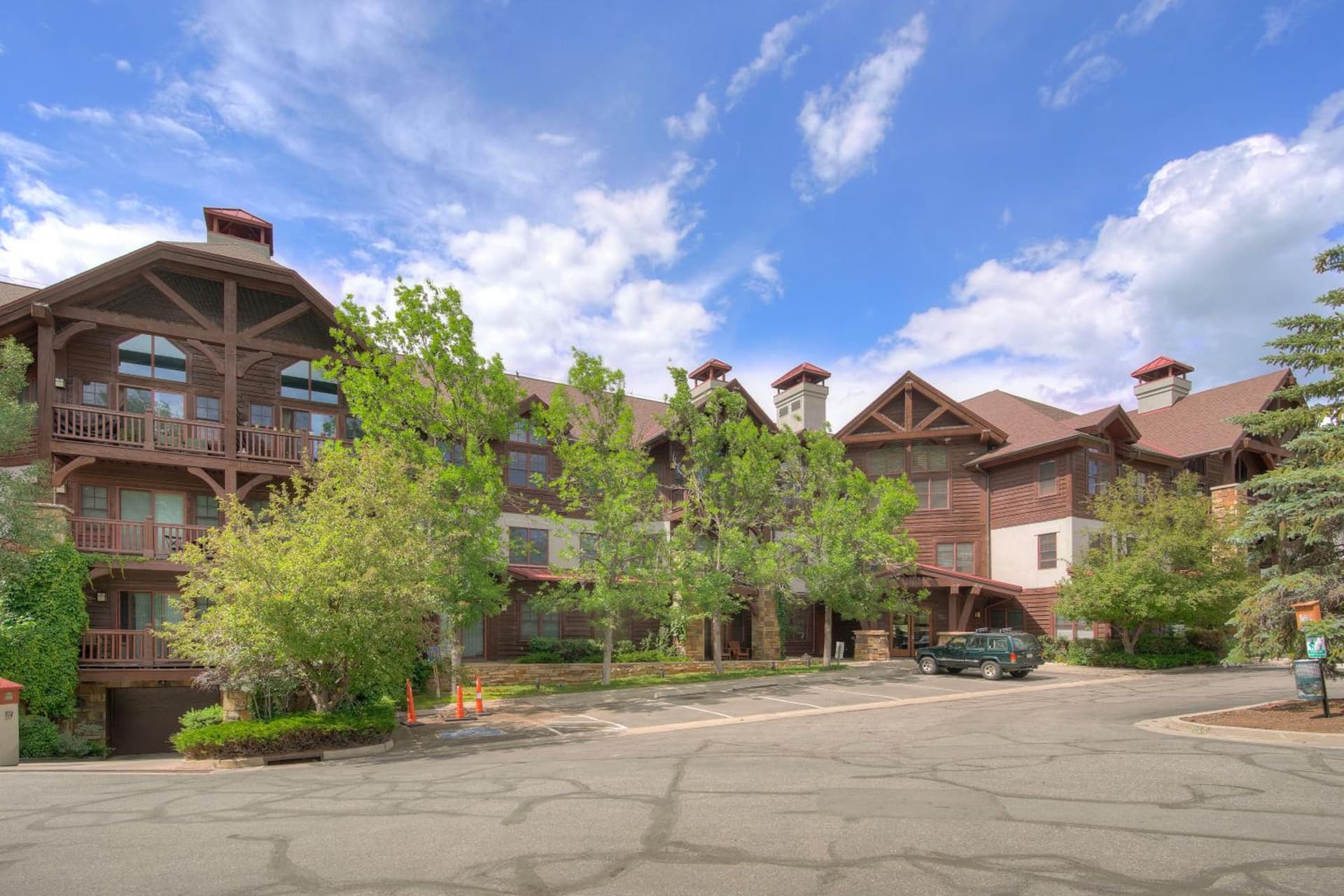 Lodge at Brookside, A Vail Resorts Property featured exterior or lobby in Avon, CO — similar hotel