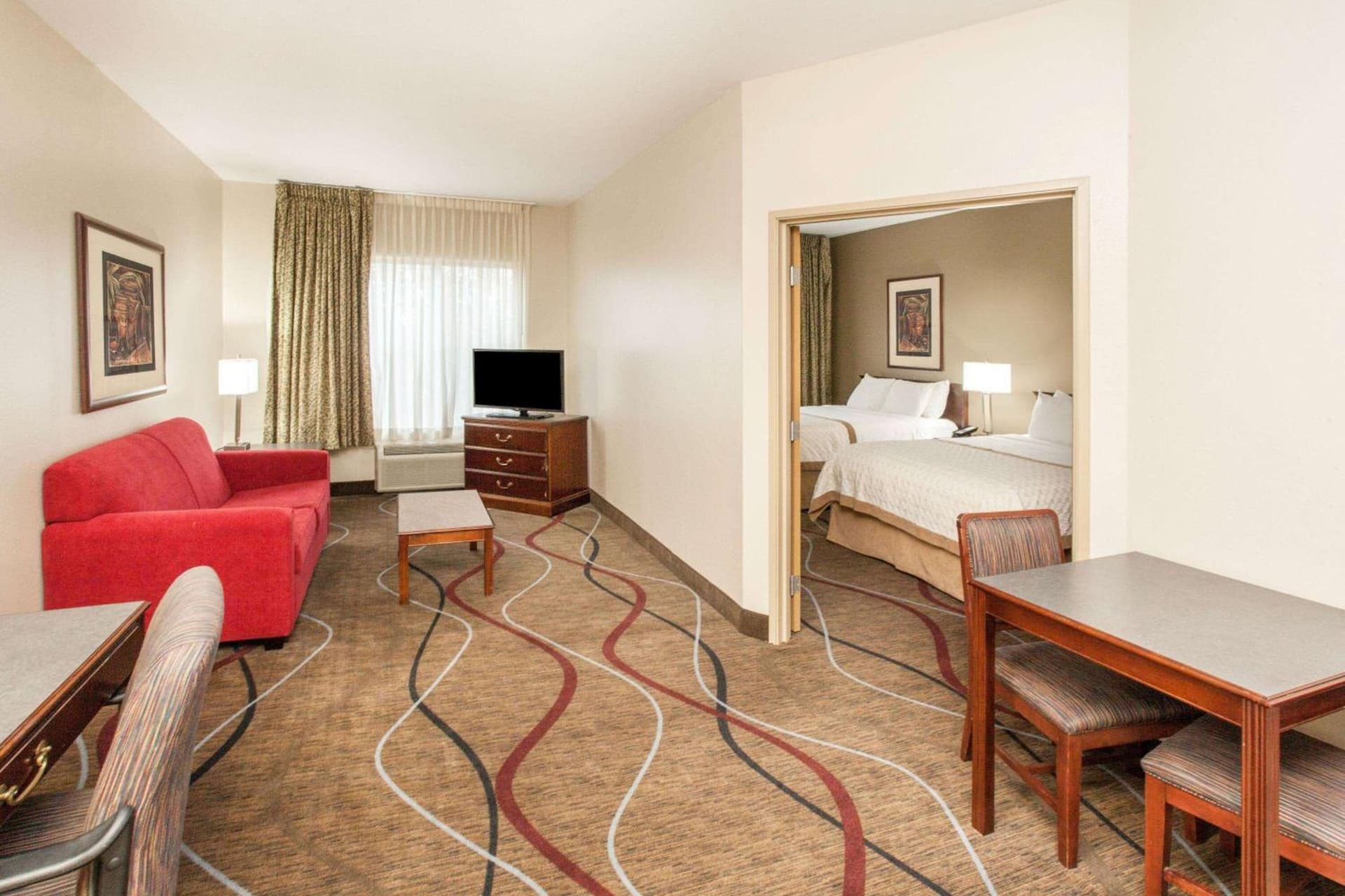 Hawthorn Extended Stay by Wyndham Bloomington gallery photo in Bloomington, IL — image 6