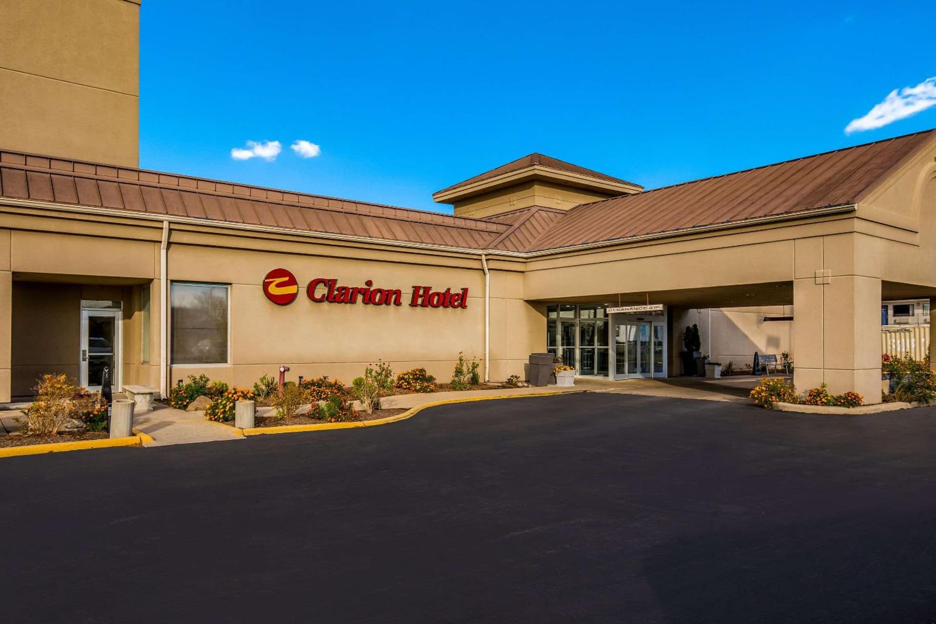 Quality Inn Joliet property views in Joliet, IL — gallery photo 3