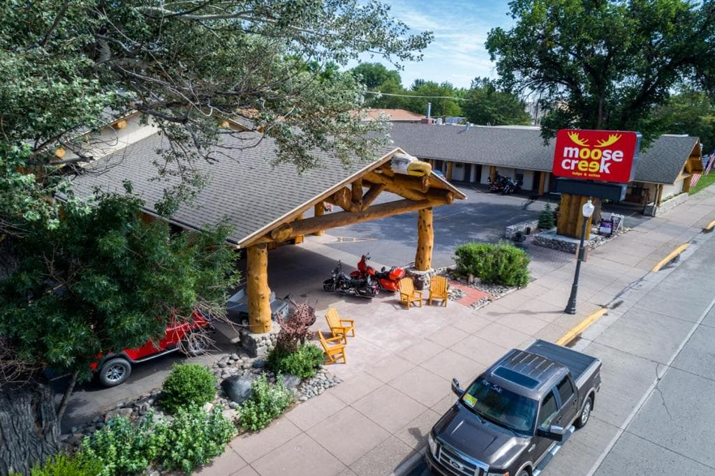 Moose Creek Lodge & Suites featured exterior or lobby in Cody, WY — similar hotel