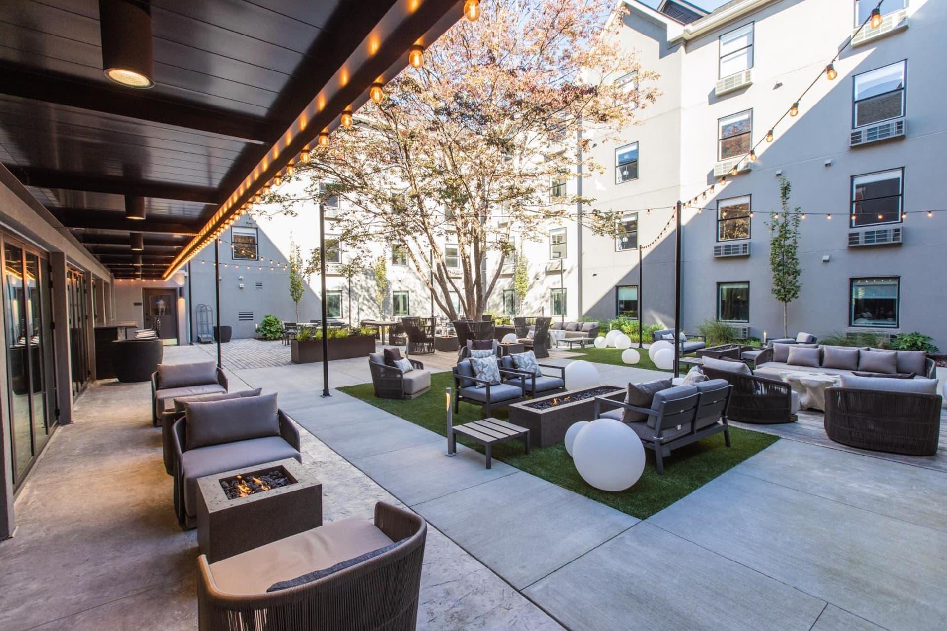voco The Darwin Atlanta Midtown by IHG gallery photo in Atlanta, GA — image 64