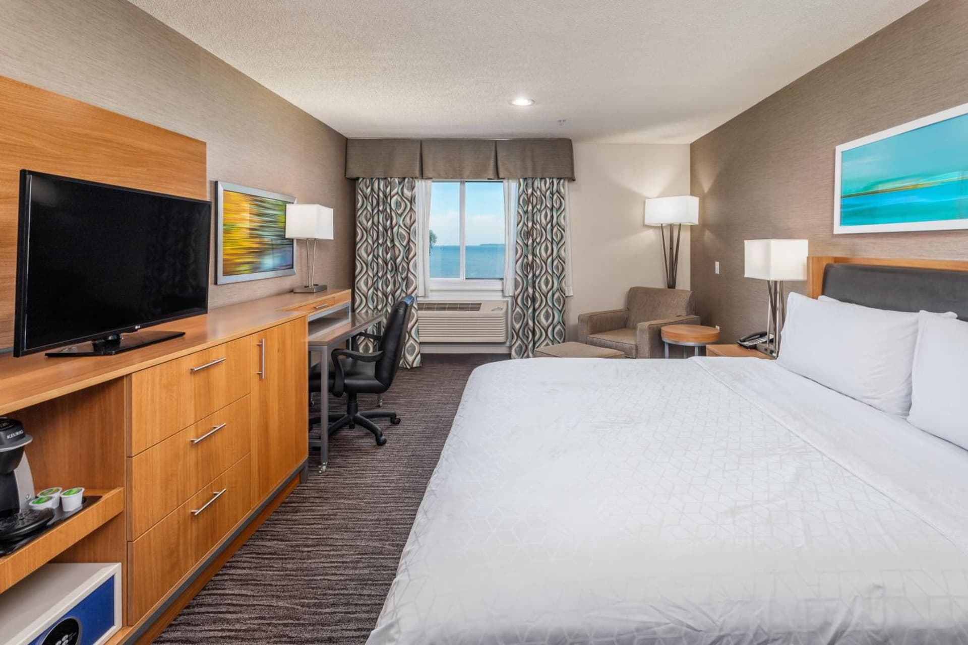 Holiday Inn Express Annapolis East-Kent Island by IHG gallery photo in Grasonville, MD — image 86