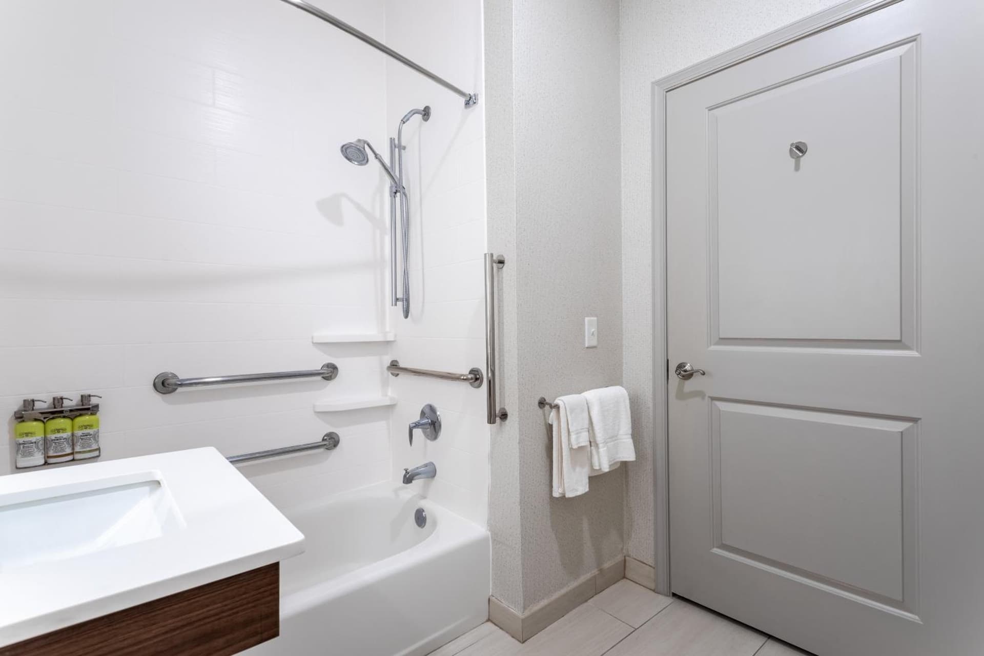 Holiday Inn Express Annapolis East-Kent Island by IHG gallery photo in Grasonville, MD — image 58